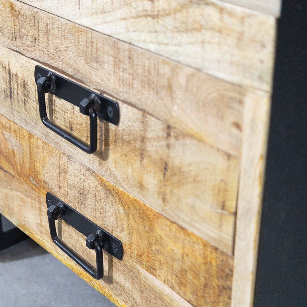 Mango Houten Nachtkastje Britt | 50x40x70cm Tijdloos & Handgemaakt Design - Industrieelinhuis.nl