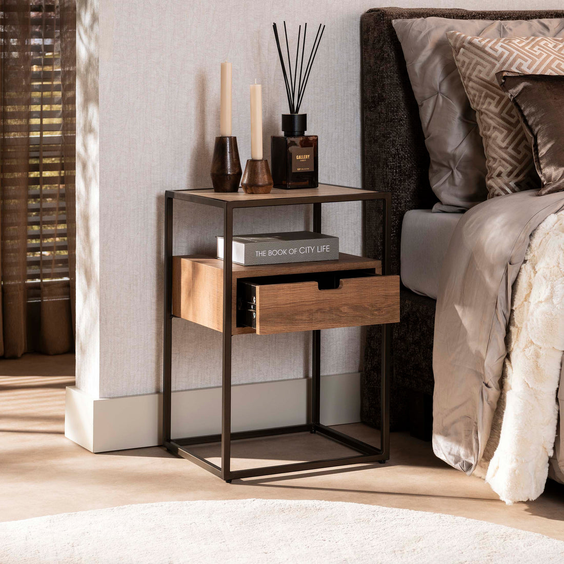 Nachtkastje met lade Cas