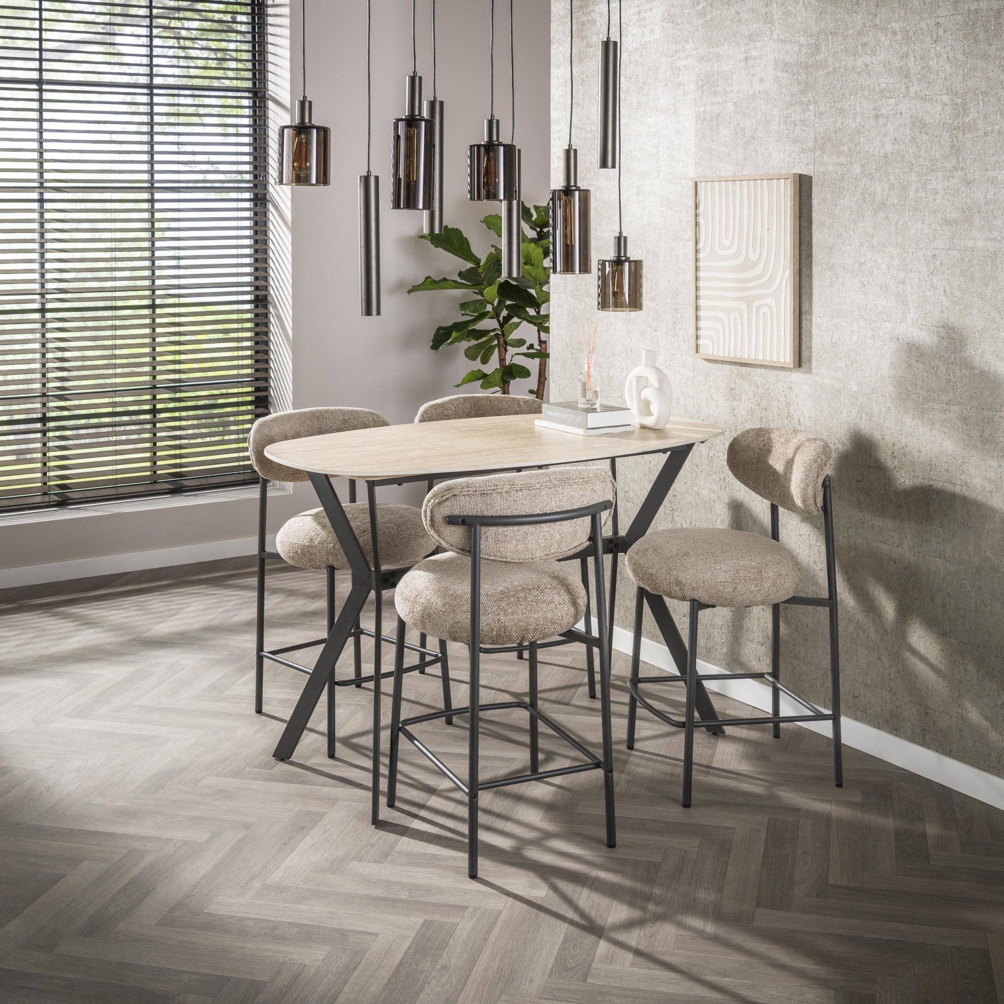 Bartafel Ovaal Romano 140cm