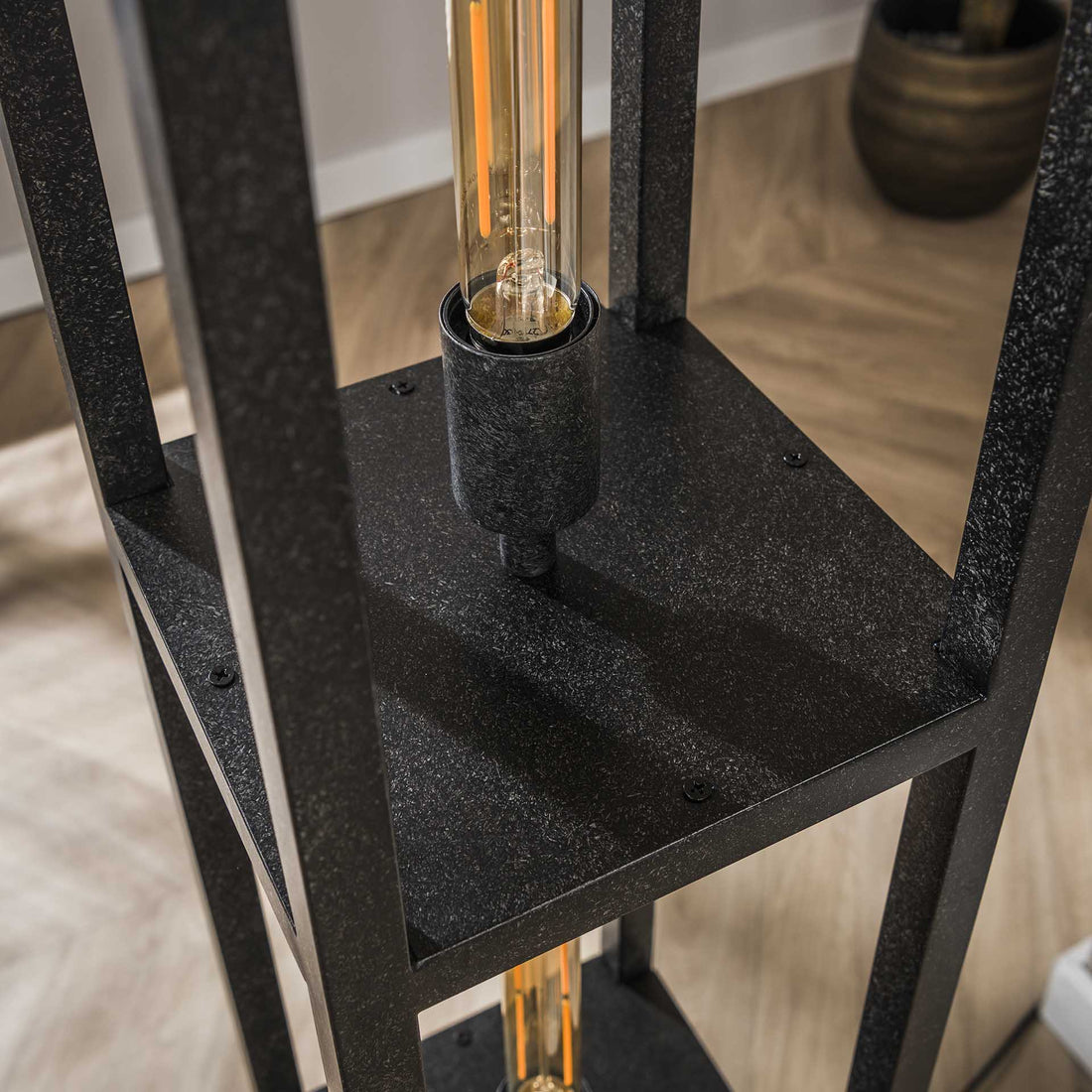 Vloerlamp 4L Quadra Zwart