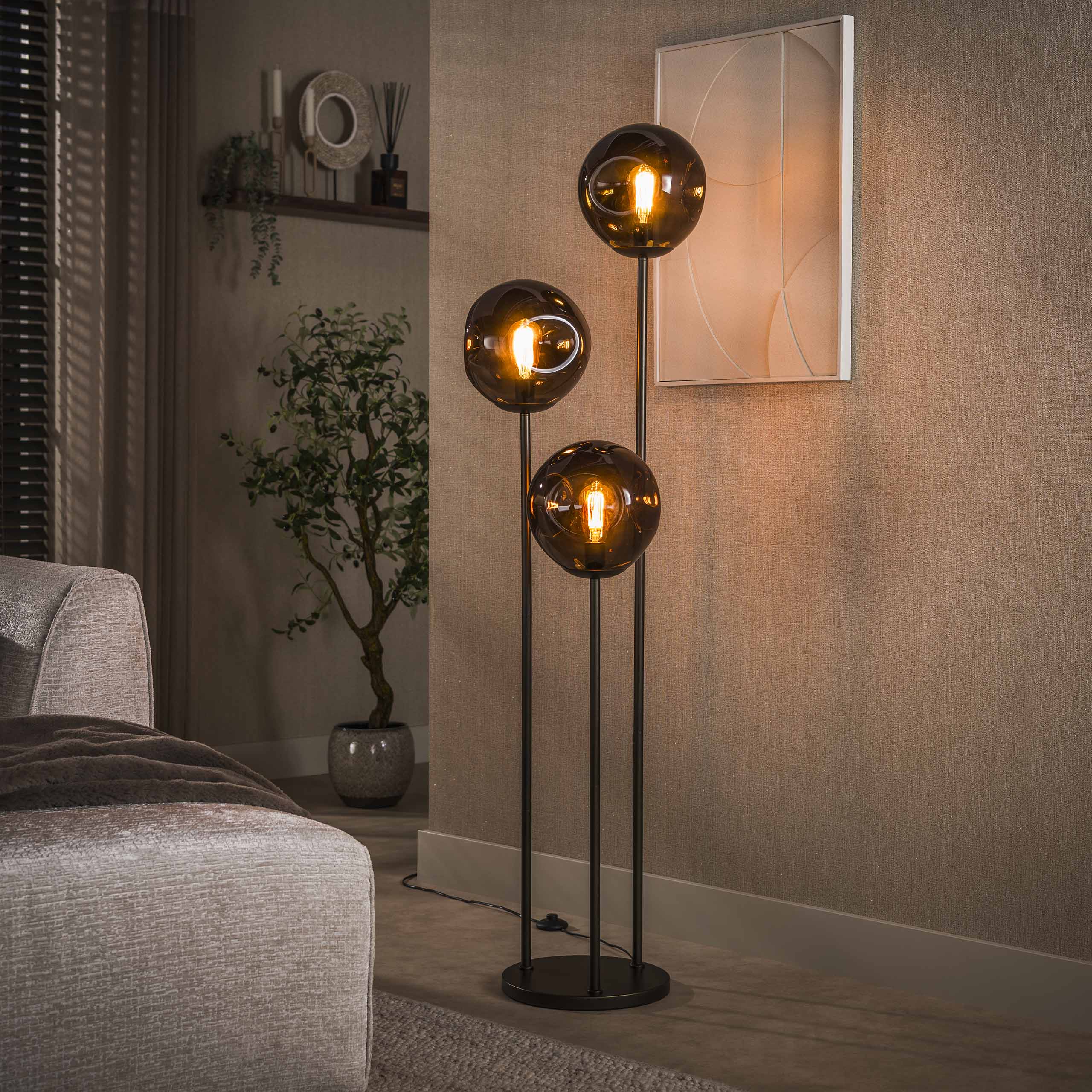 Vloerlamp Stellar getrapt 3L