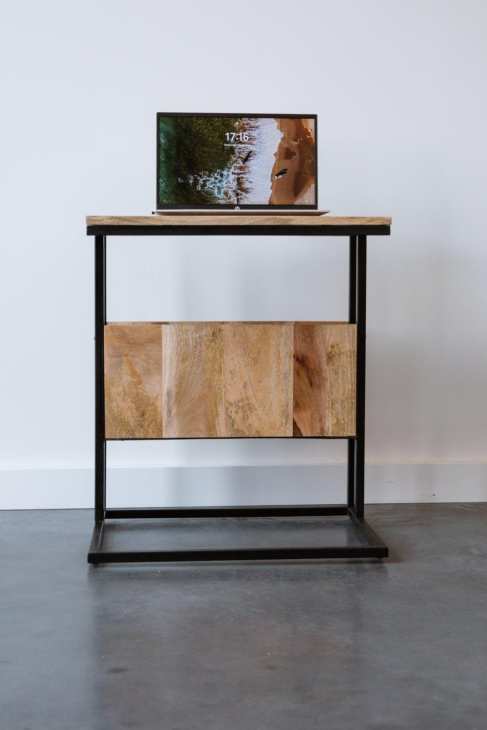 Bijzettafel voor over de bank | Mangohout en Staal | 45x60x69cm