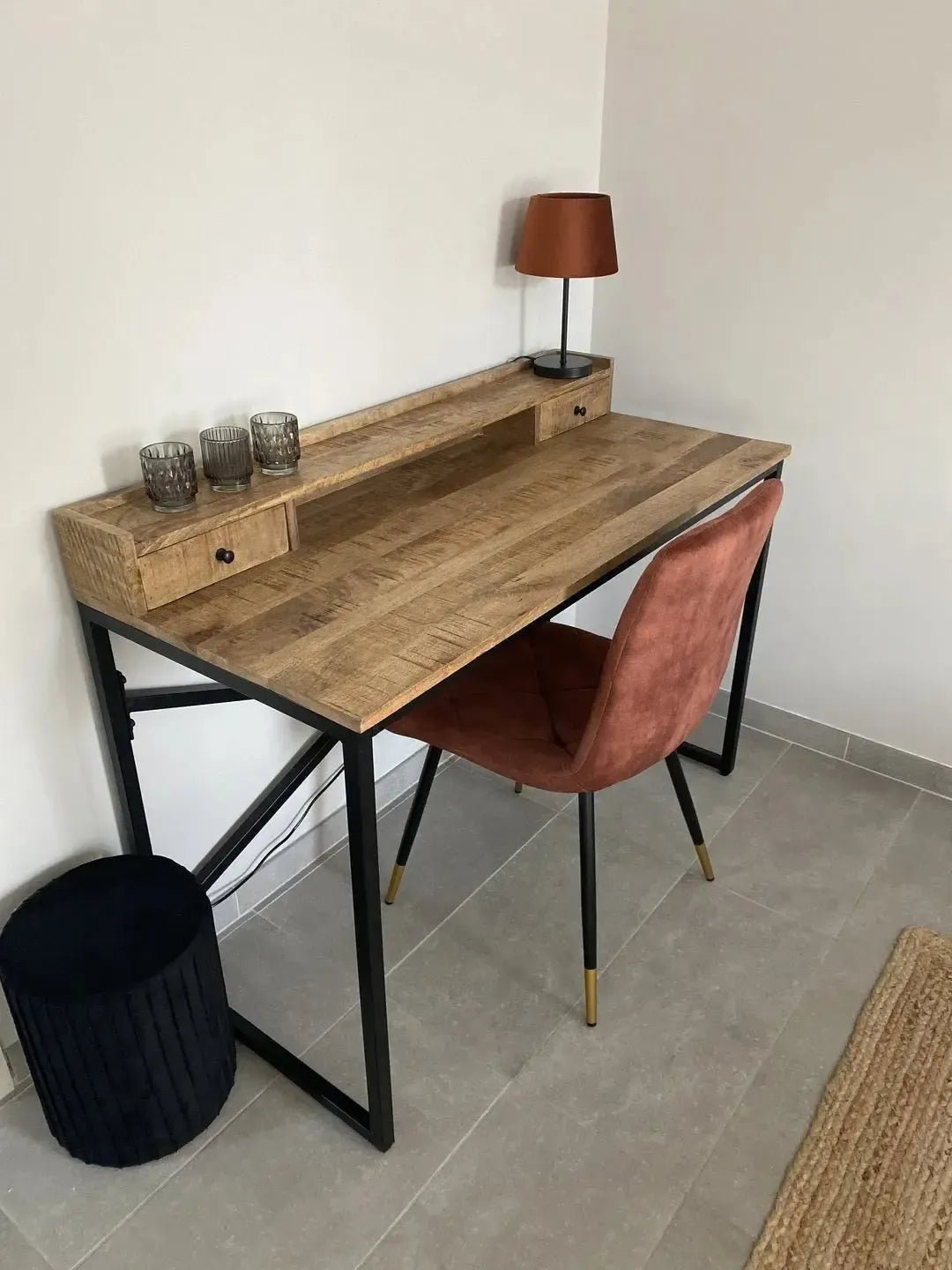 Bureau / werktafel Industrieel Design | Mangohout en Staal | 120x55x90cm - Industrieelinhuis.nl