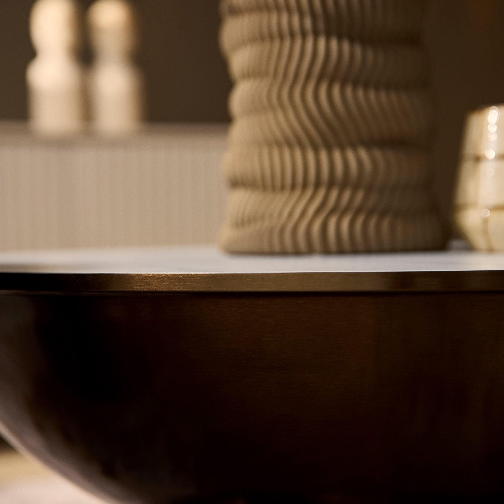 Salontafelset Ava