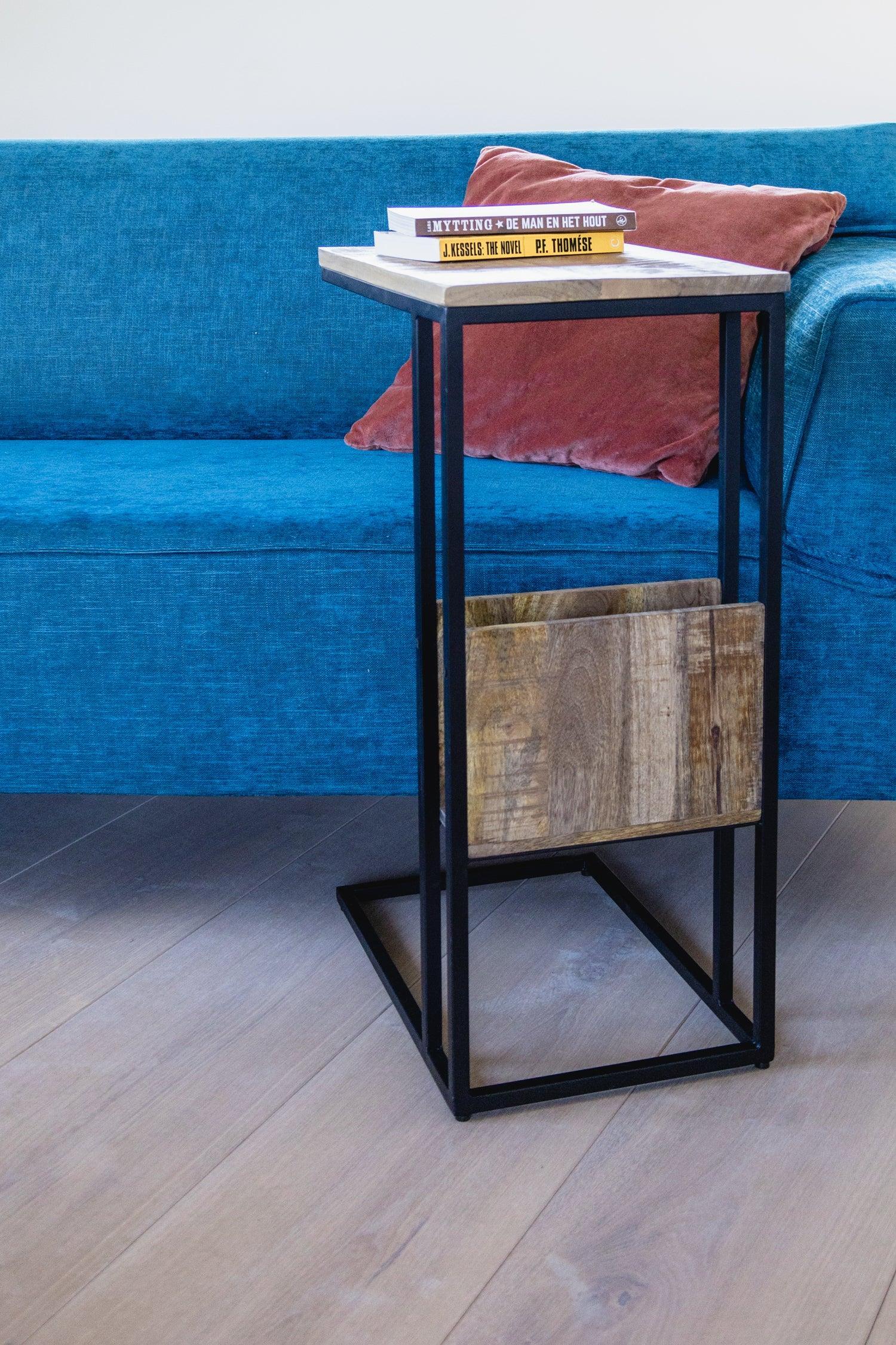 Bijzettafel voor over de bank | Mangohout en Staal | 48x32x72cm - Industrieelinhuis.nl