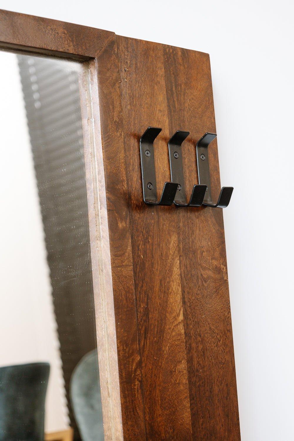 Industriële spiegel | Mangohout donker | 108x60cm - Industrieelinhuis.nl