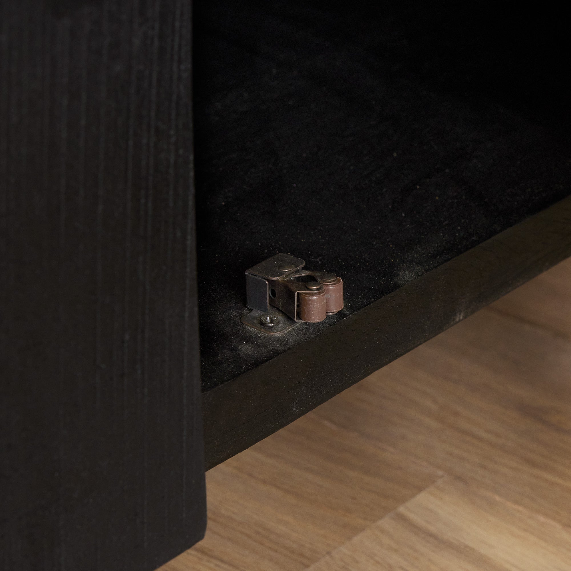 Tv meubel Boaz Black met deuren en een lade | 150 cm - Industrieelinhuis.nl