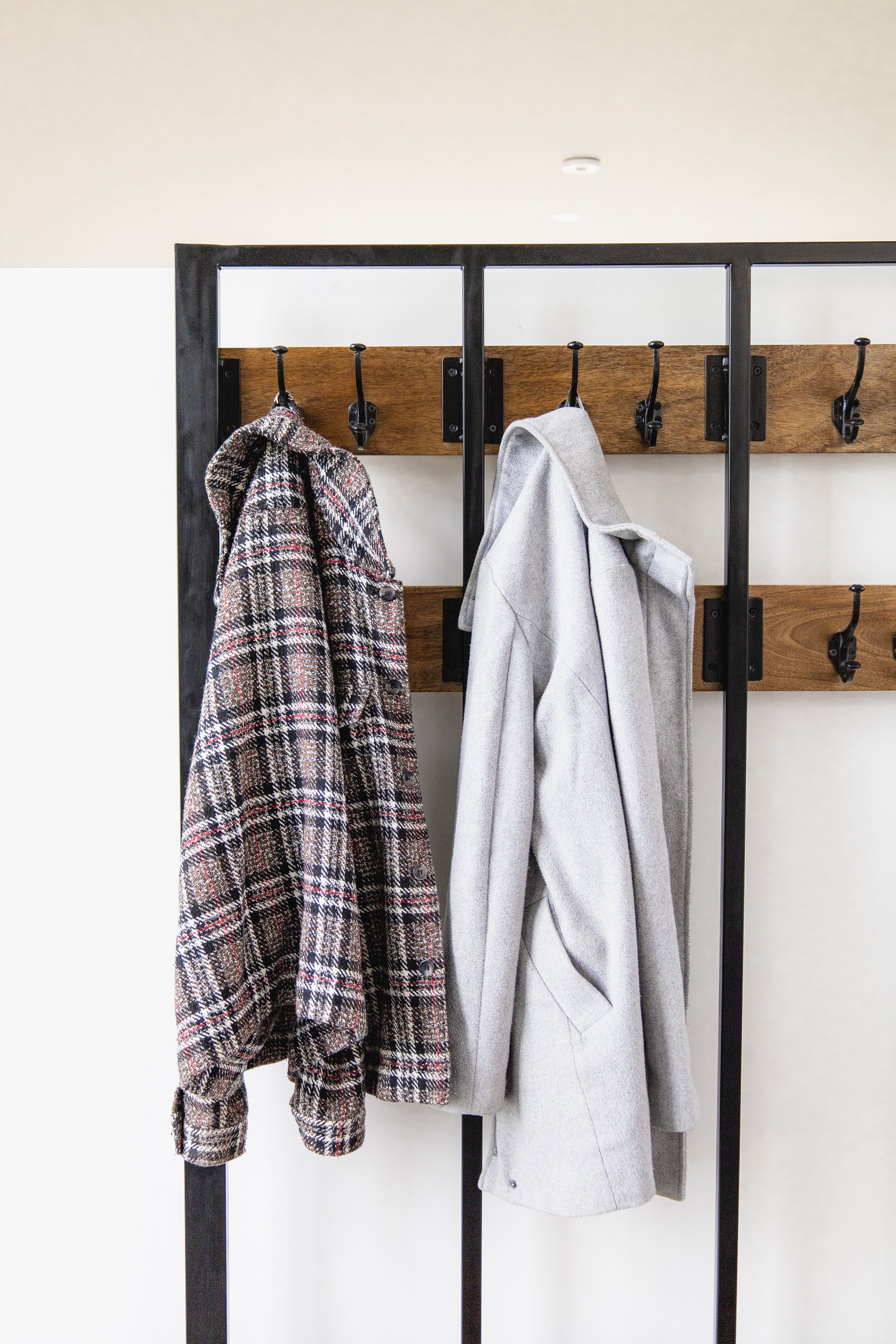 Garderoberek met Lade XL Industrieel Design | Mangohout en Staal | 100x40x190cm - Industrieelinhuis.nl