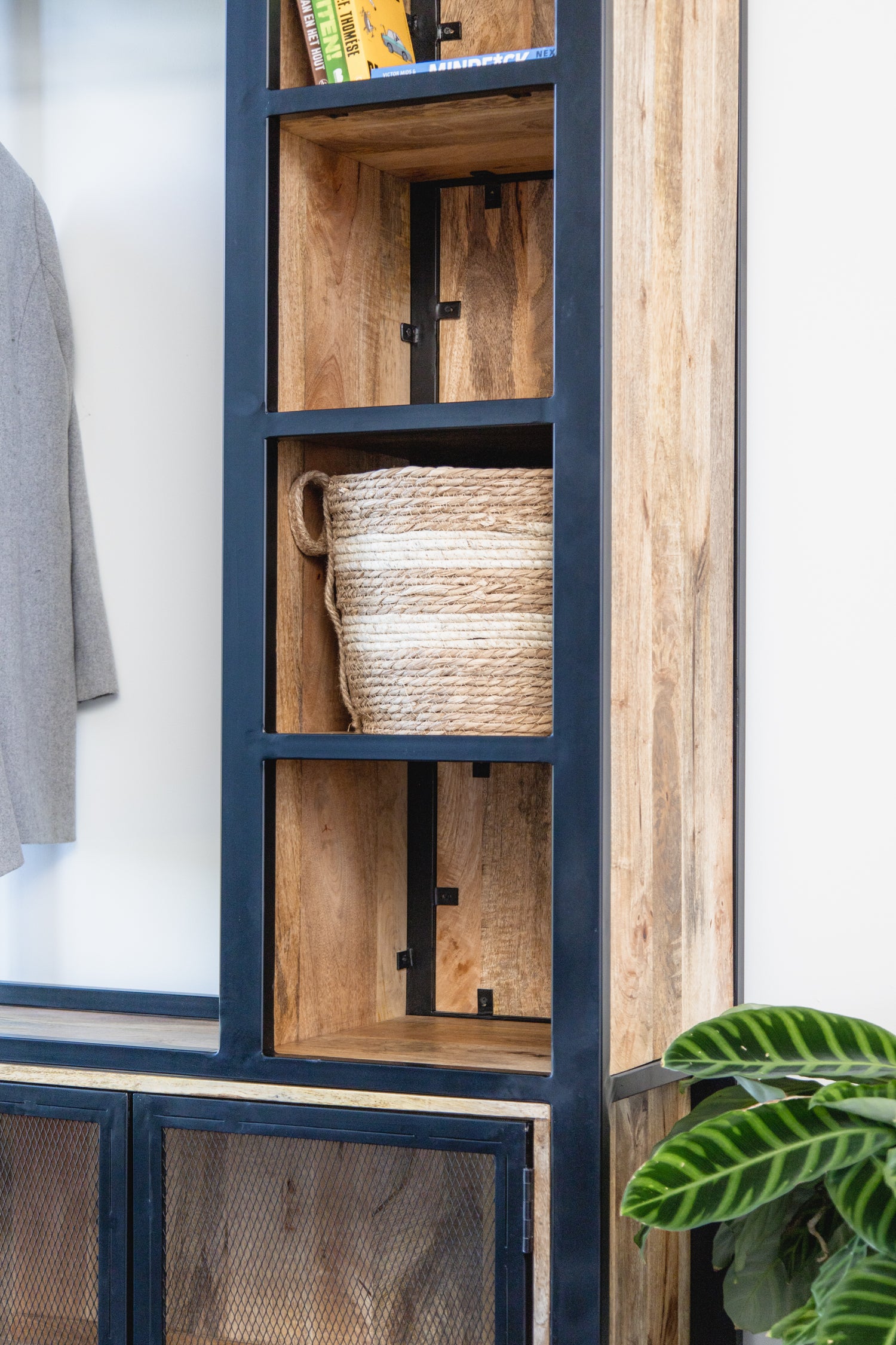 Garderoberek met rail en schappen Industrieel Design | Mangohout en Staal | 100x40x190cm