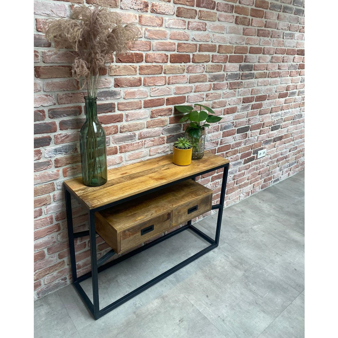 Sidetable mangohout met twee lades | Mangohout en Staal | 110x35x77