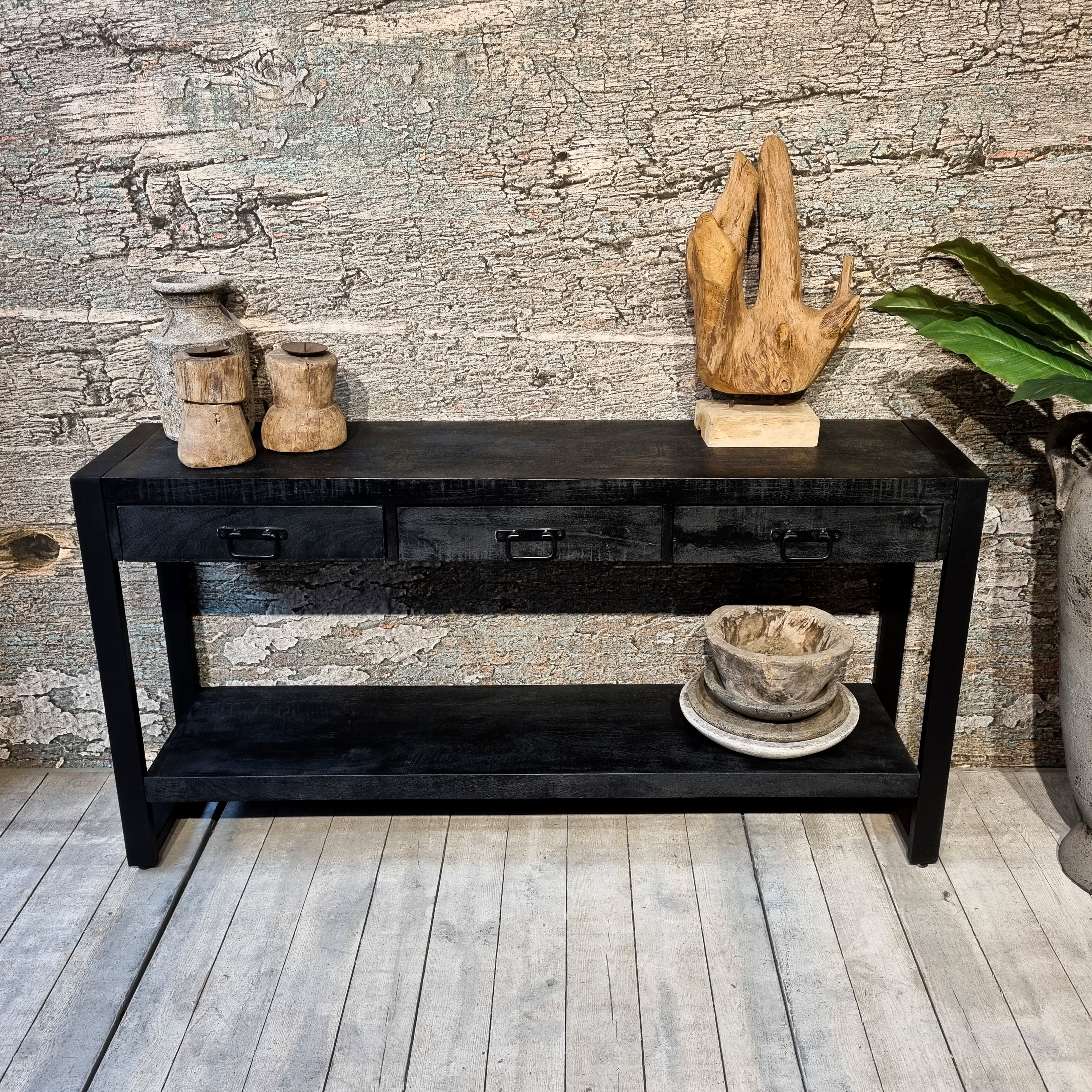 Sidetable zwart | Mangohout en Staal | 150x35x76cm