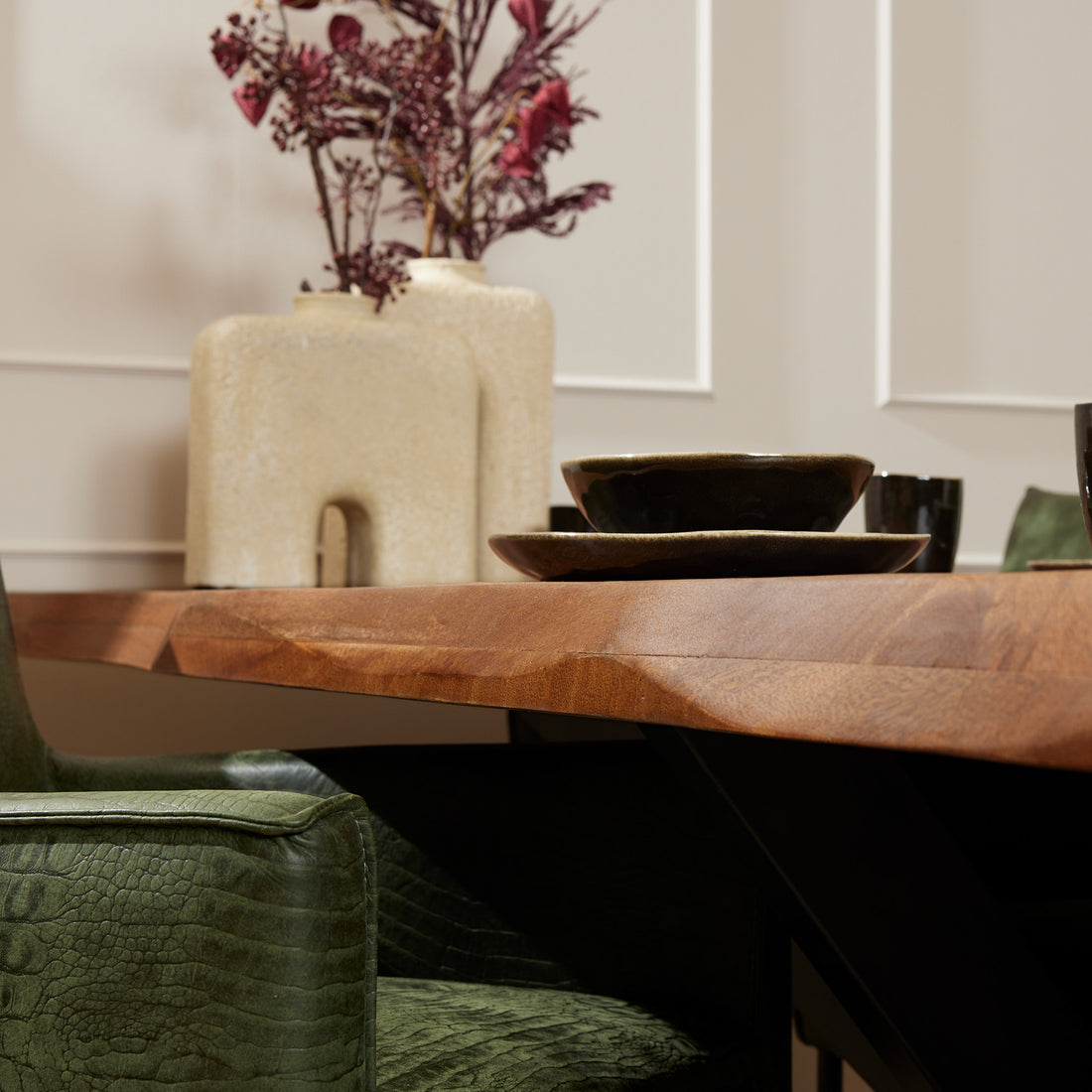 Boomstamtafel mangohout close-up