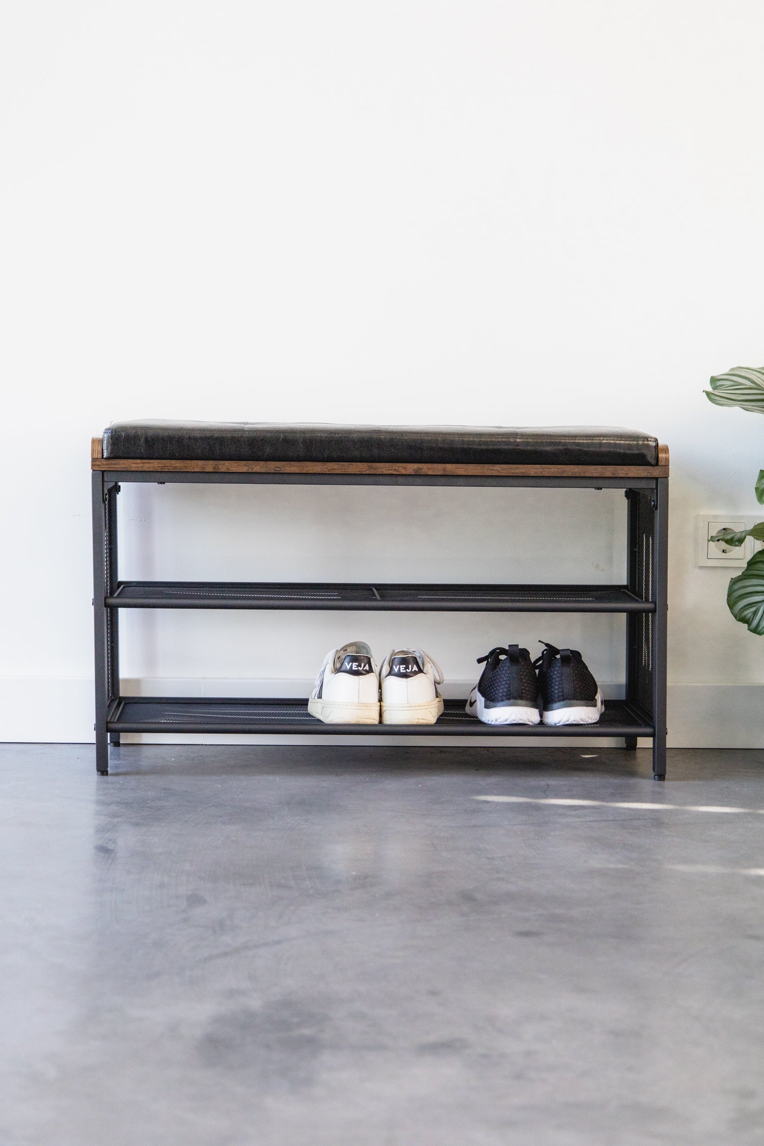 Schoenenrek industrieel met bank | Houtlook en Staal | 80x30x48cm