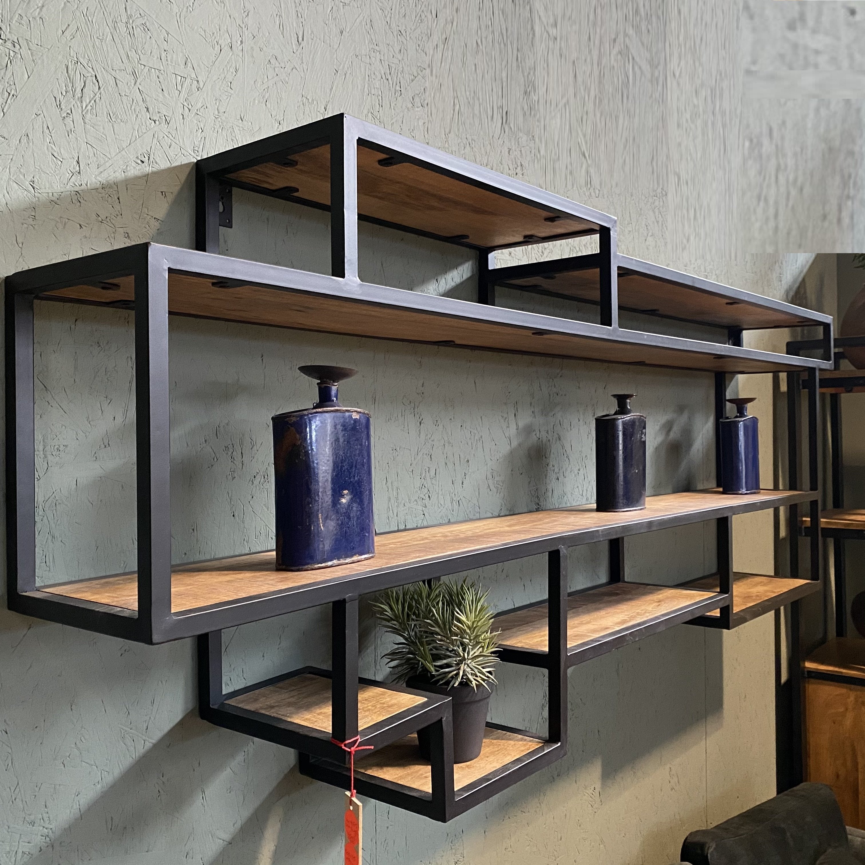 Wandplank industrieel design | Mangohout en Staal | 200x25x80cm