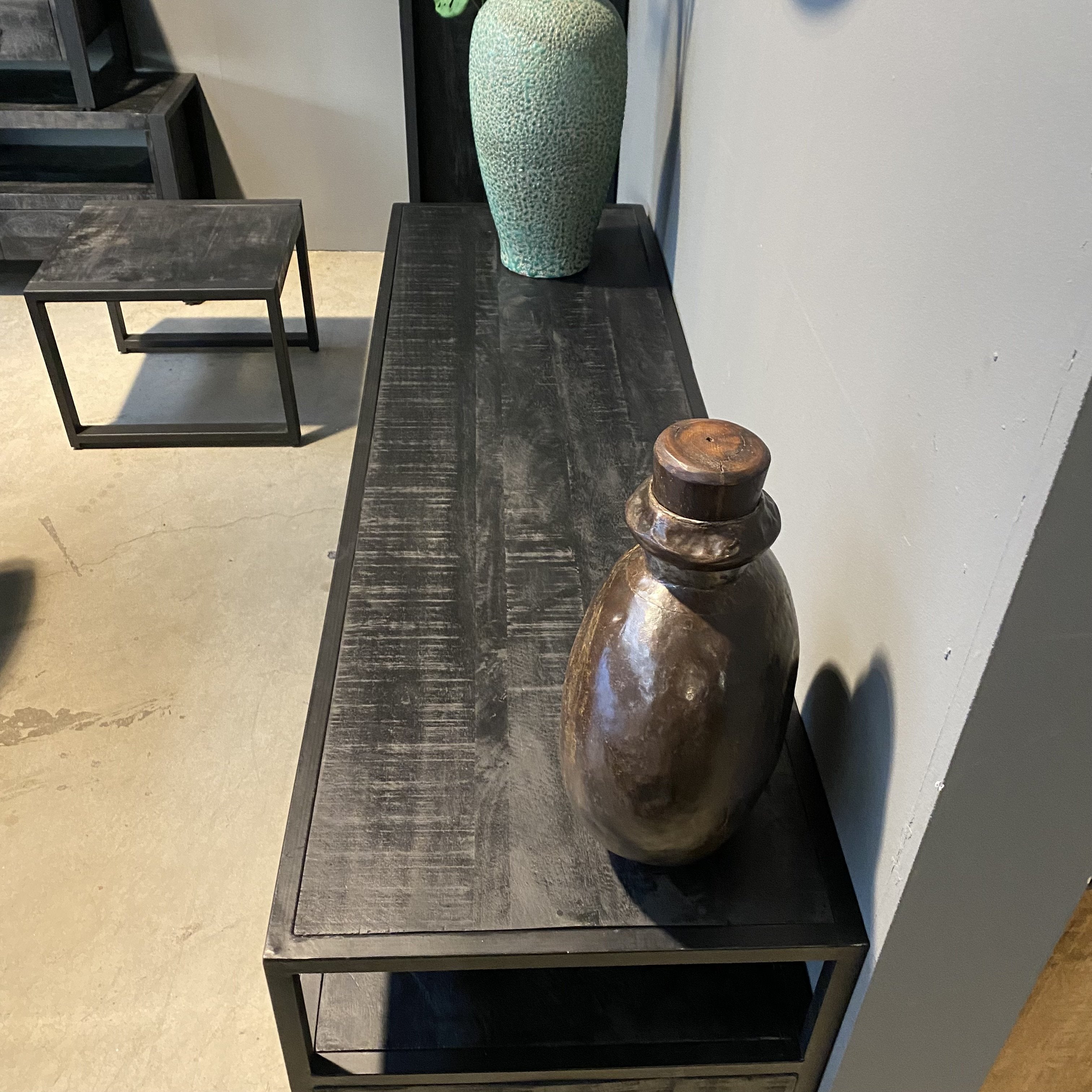 Sidetable Dressoir Kast Jax Visgraat Industrieel Design | Zwart Mangohout en Staal | 150x45x90cm - Industrieelinhuis.nl