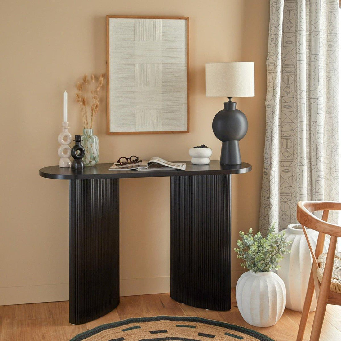 Sidetable Japandi zwart met ronde vormen | 120x40x80cm