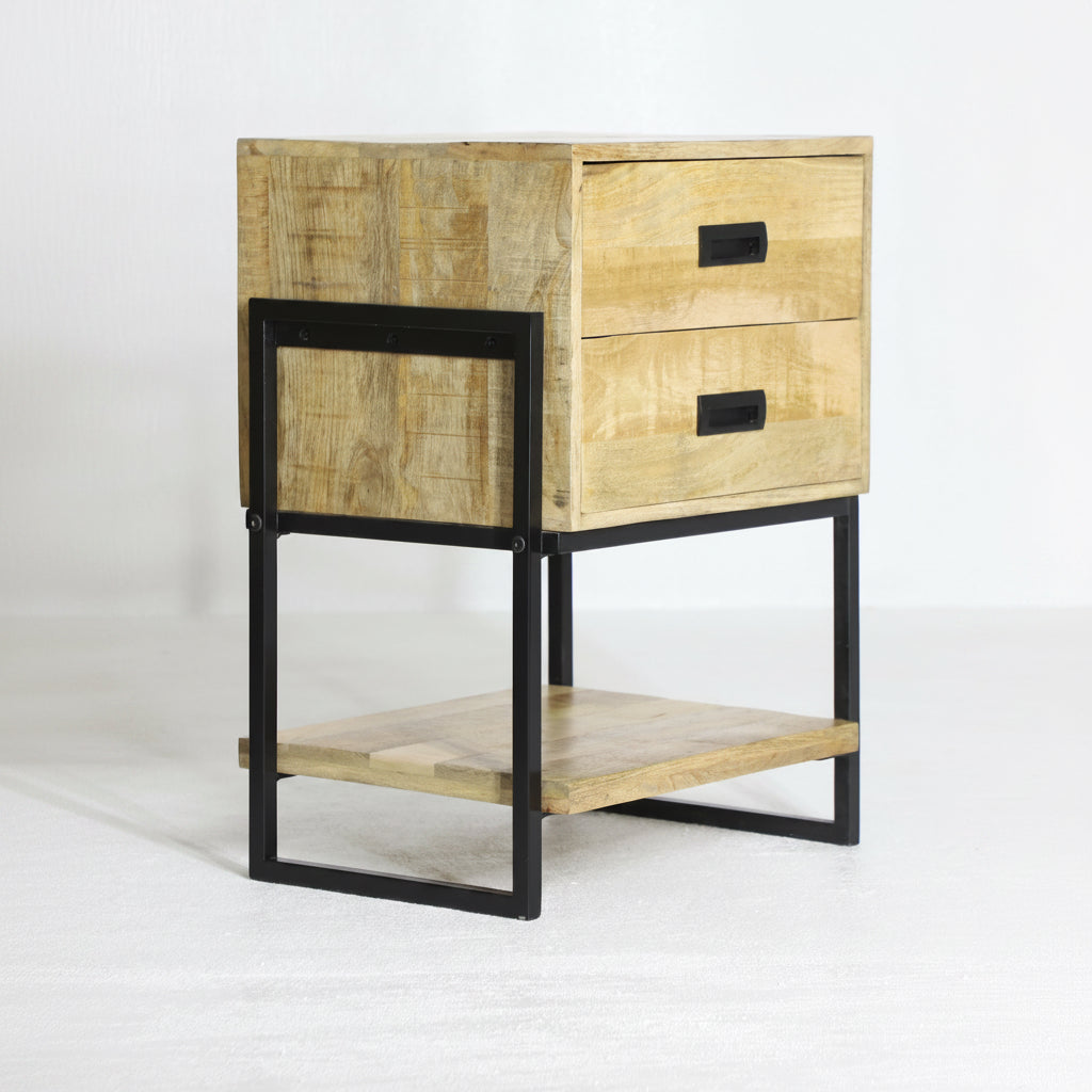 Britt Loft Nachtkastje – Mangohout &amp; Staal | 61 × 48 × 53 cm
