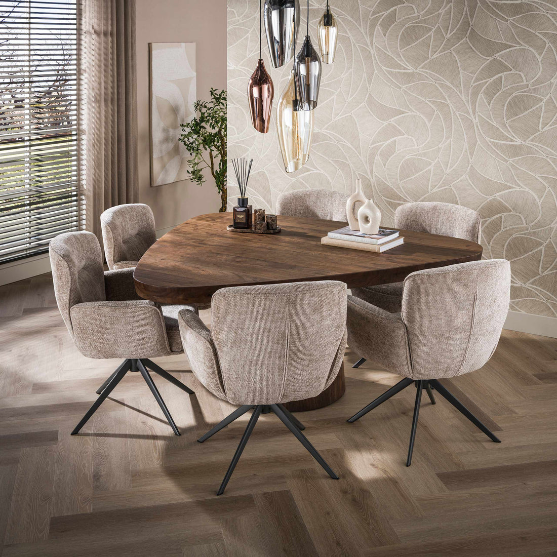 Eettafel Arcadia triangle 165 - Industrieelinhuis.nl