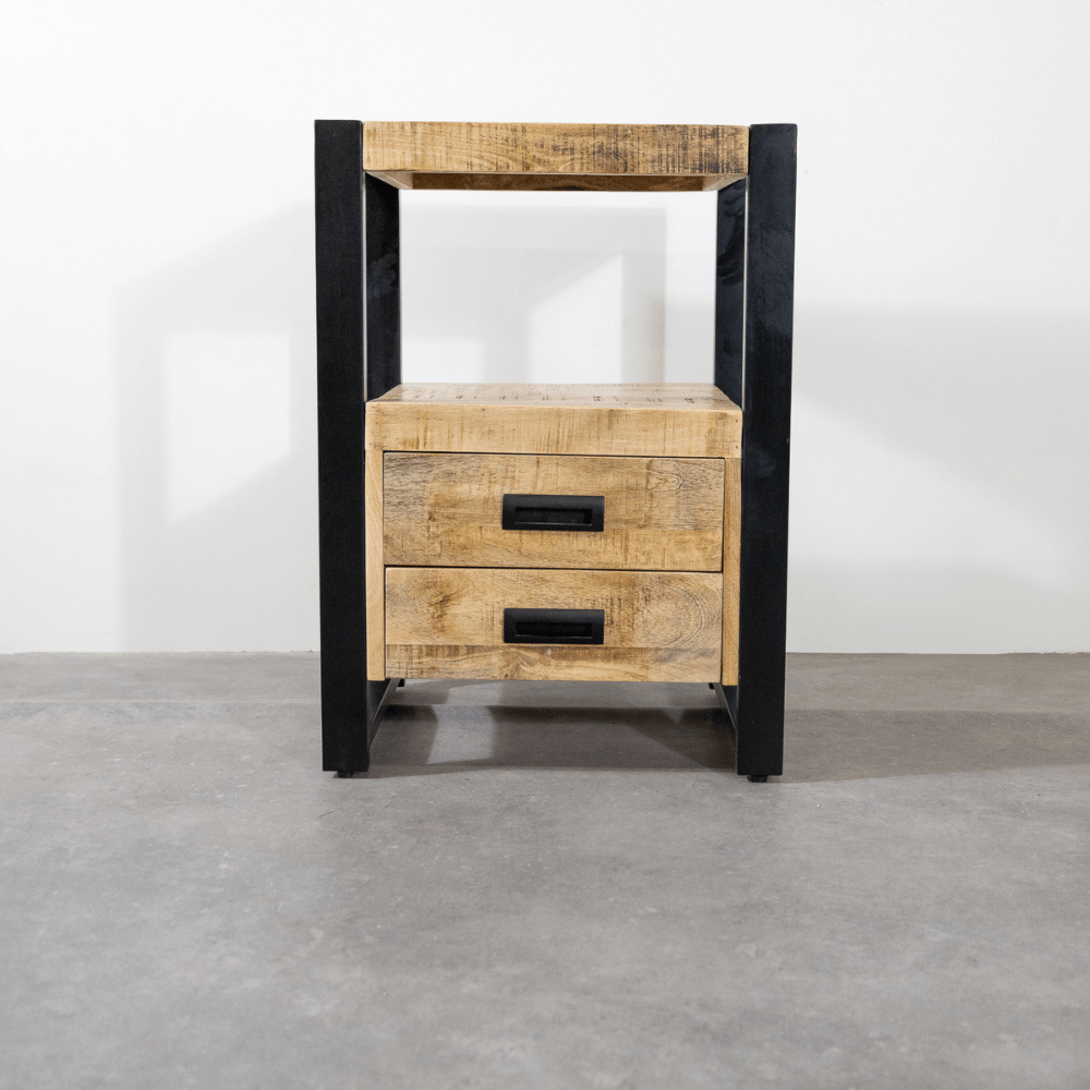 Nachtkastje Britt – de stijlvolle sfeermaker voor in jouw interieur - Industrieelinhuis.nl
