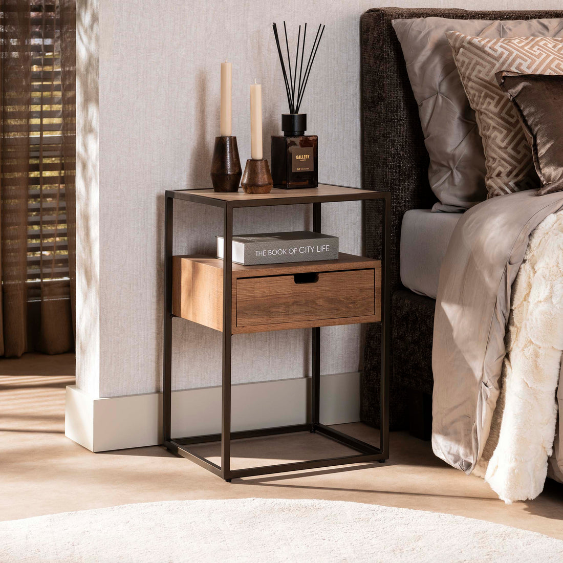 Nachtkastje met lade Cas