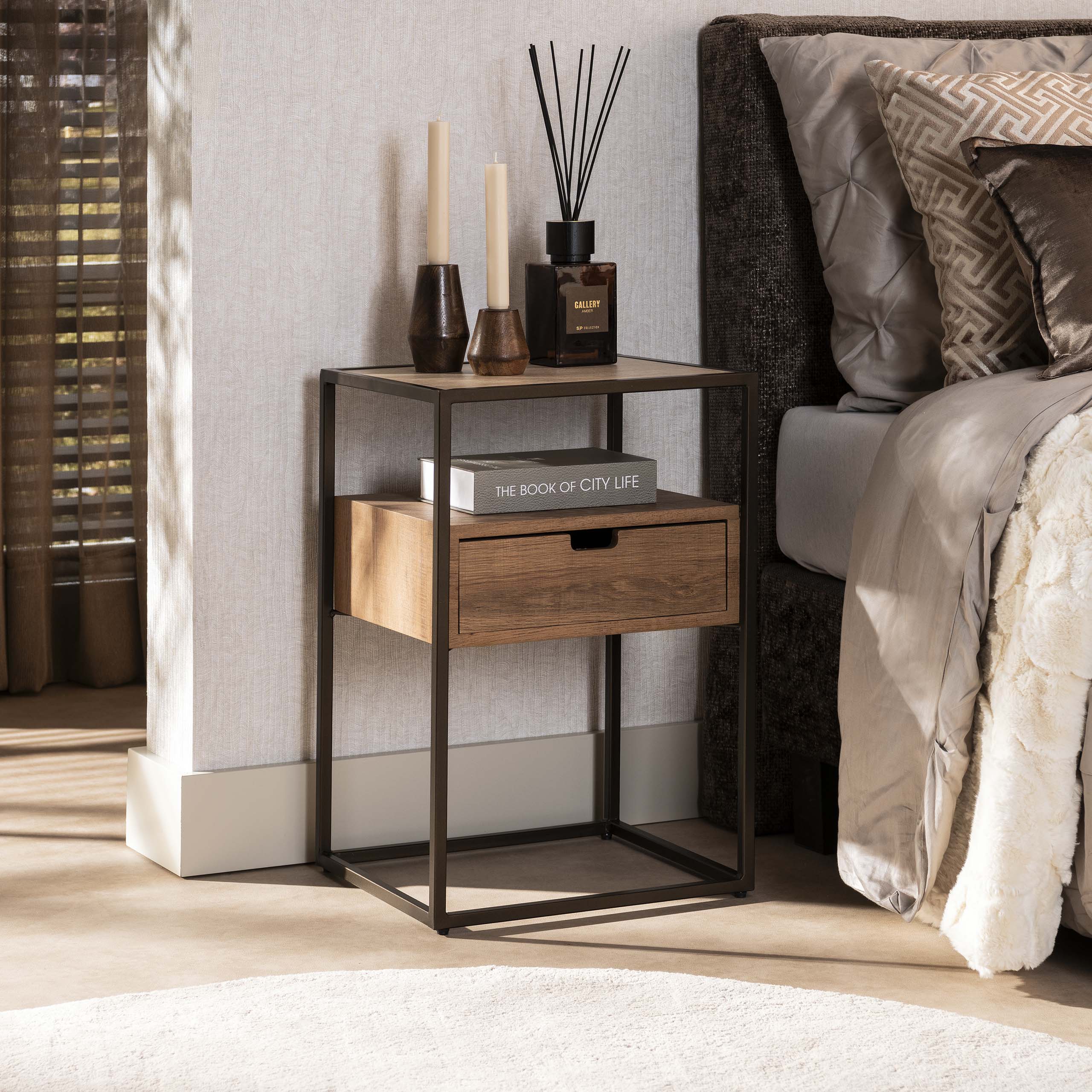 Nachtkastje met lade Cas