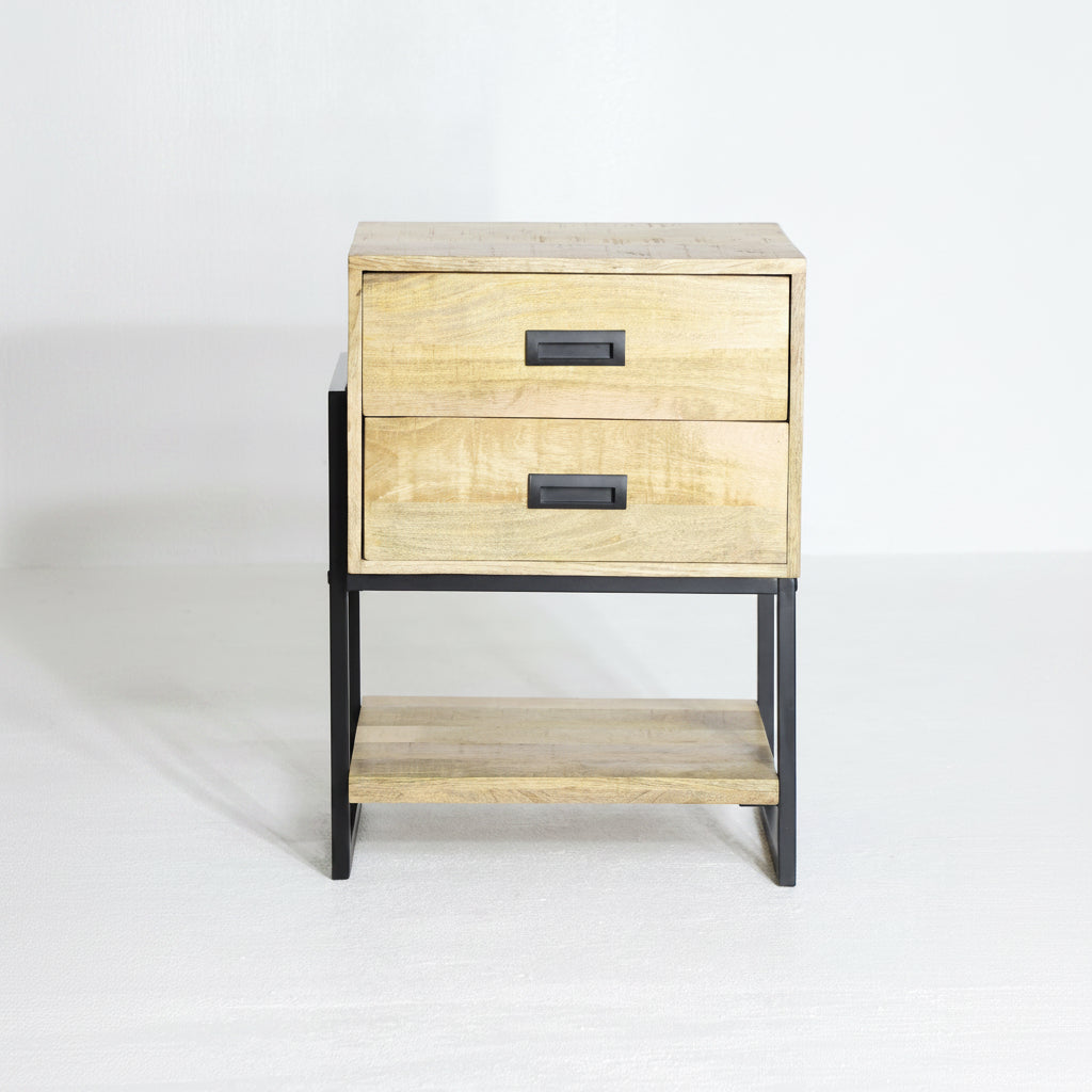 Britt Loft Nachtkastje – Mangohout &amp; Staal | 61 × 48 × 53 cm