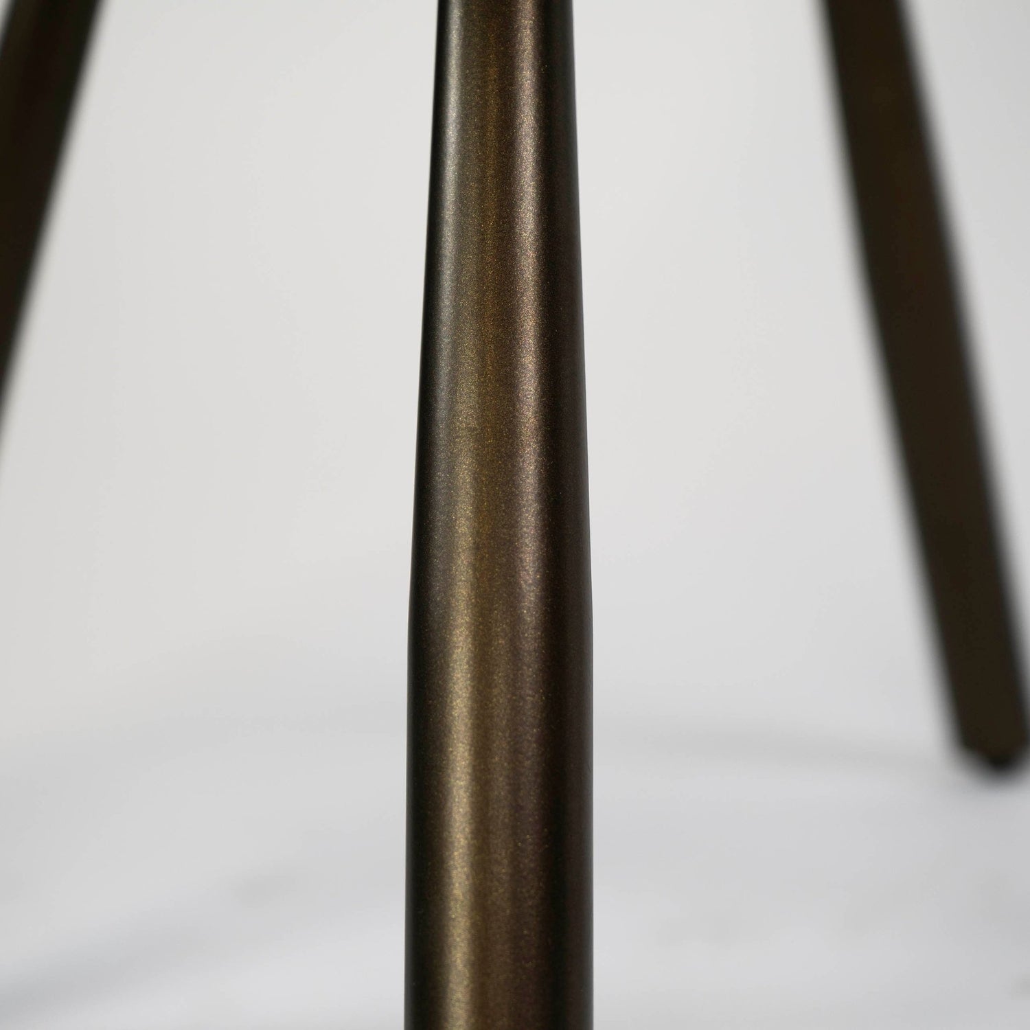 Armstoel met wielen Raster Zand - Industrieelinhuis.nl