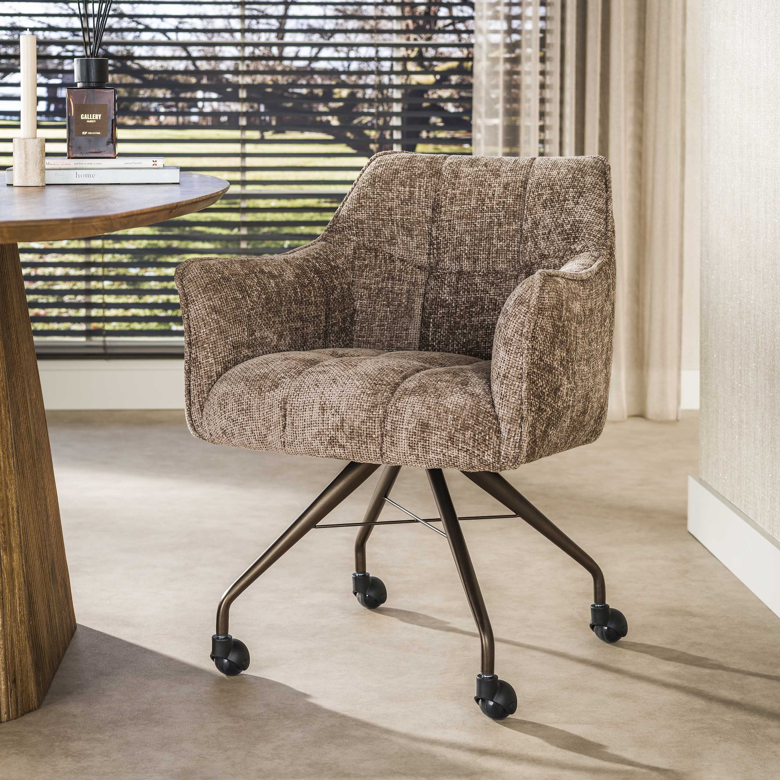 Armstoel met wielen Raster Lichtbruin - Industrieelinhuis.nl