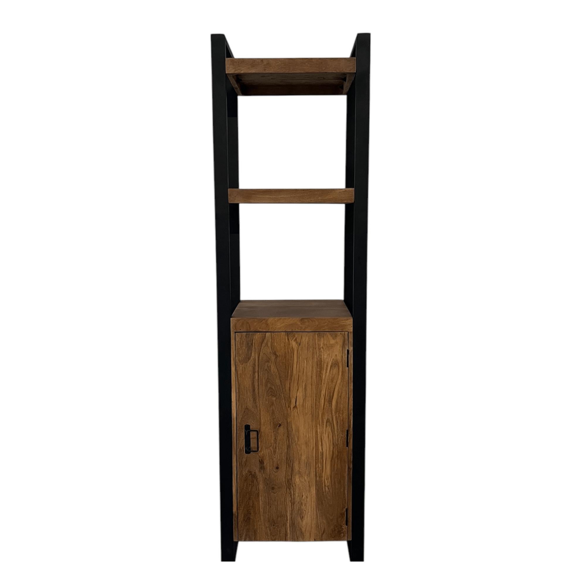 Boekenkast Boaz met 1 deur | 55 cm | Finish Warm - Industrieelinhuis.nl