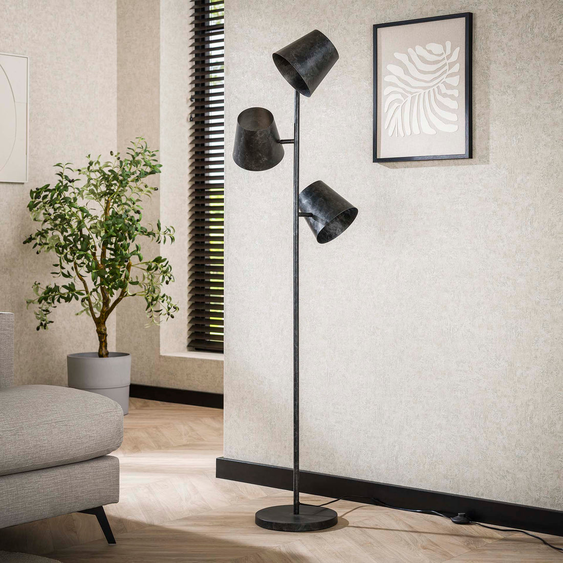 Vloerlamp Kinetica Houtskool Ø18 cm 3 lichtpunten - Industrieelinhuis.nl