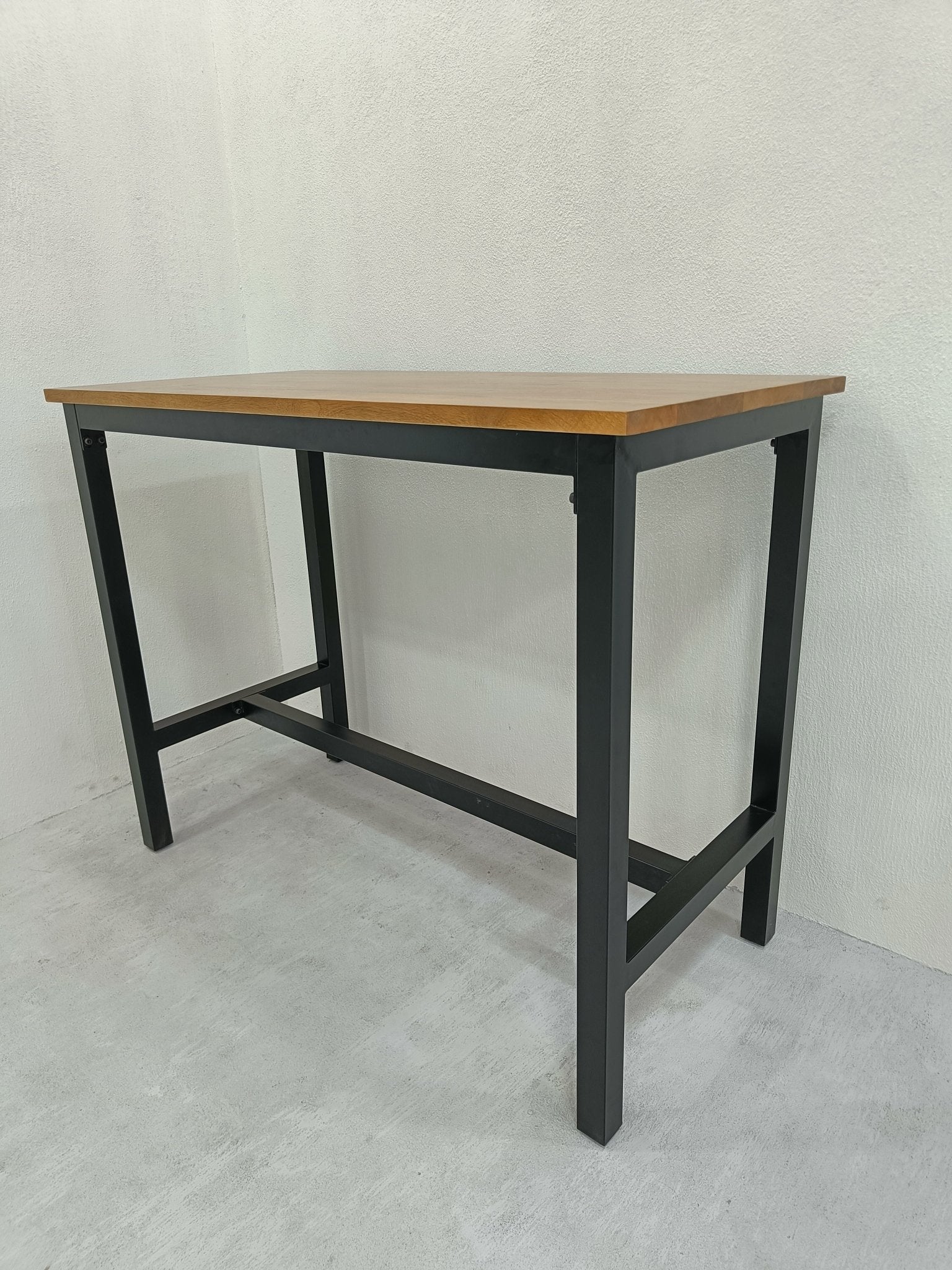 Bartafel Industrieel | Boomstam bartafels | 135x65x105cm