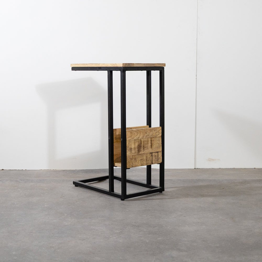 Bijzettafel Britt voor over de bank | Mangohout en Staal | 45x29x69cm