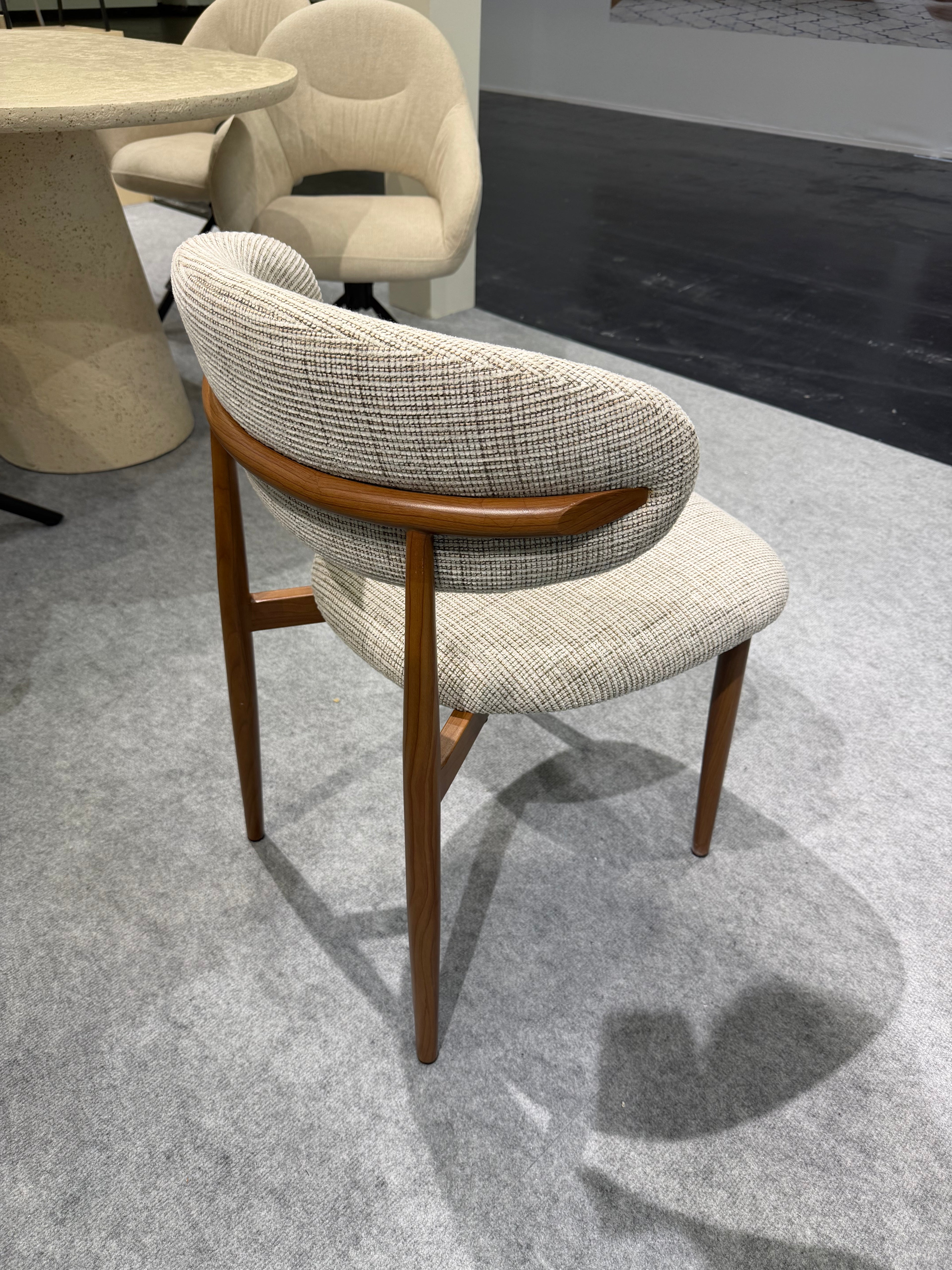 Japandi eettafel stoel (bestellen per 2) - Industrieelinhuis.nl