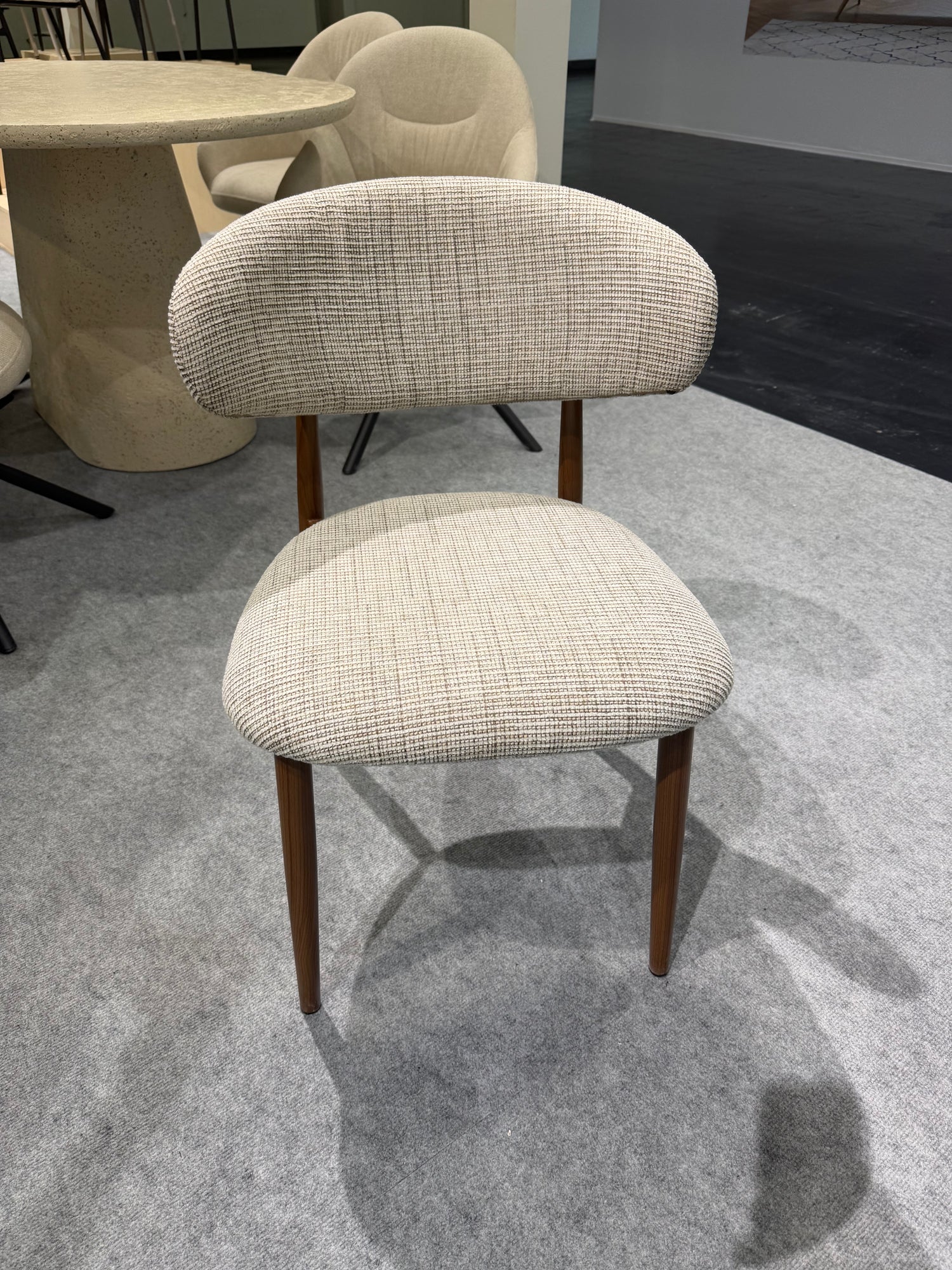 Japandi eettafel stoel (bestellen per 2) - Industrieelinhuis.nl