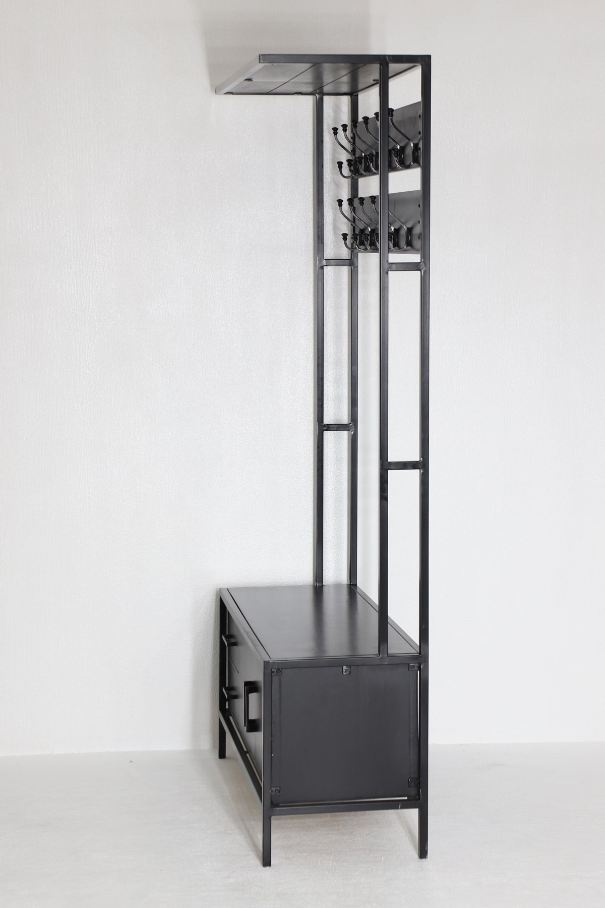 Britt Garderobe XL Zwart – Massief Mangohout &amp; Staal | 100 × 40 × 190 cm