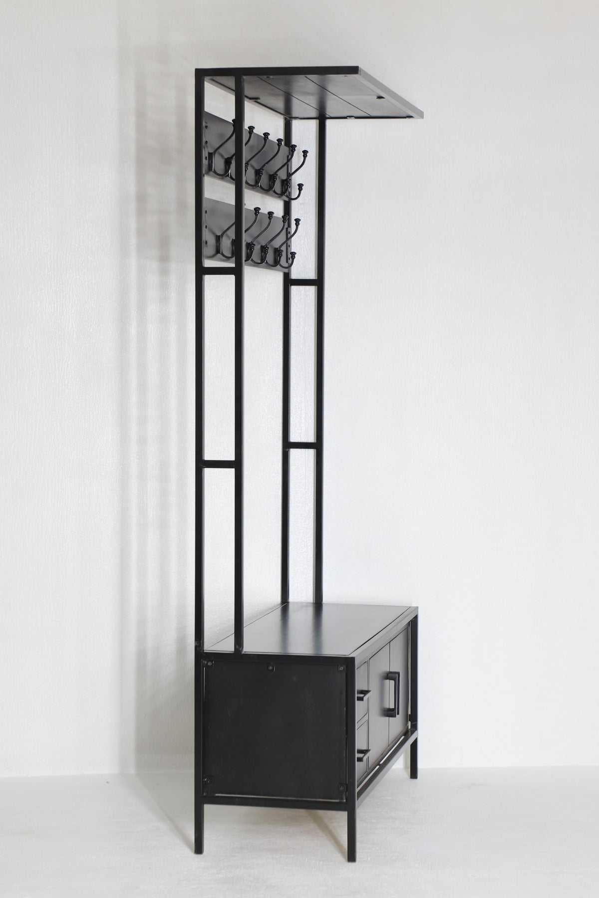 Britt Garderobe XL Zwart – Massief Mangohout &amp; Staal | 100 × 40 × 190 cm