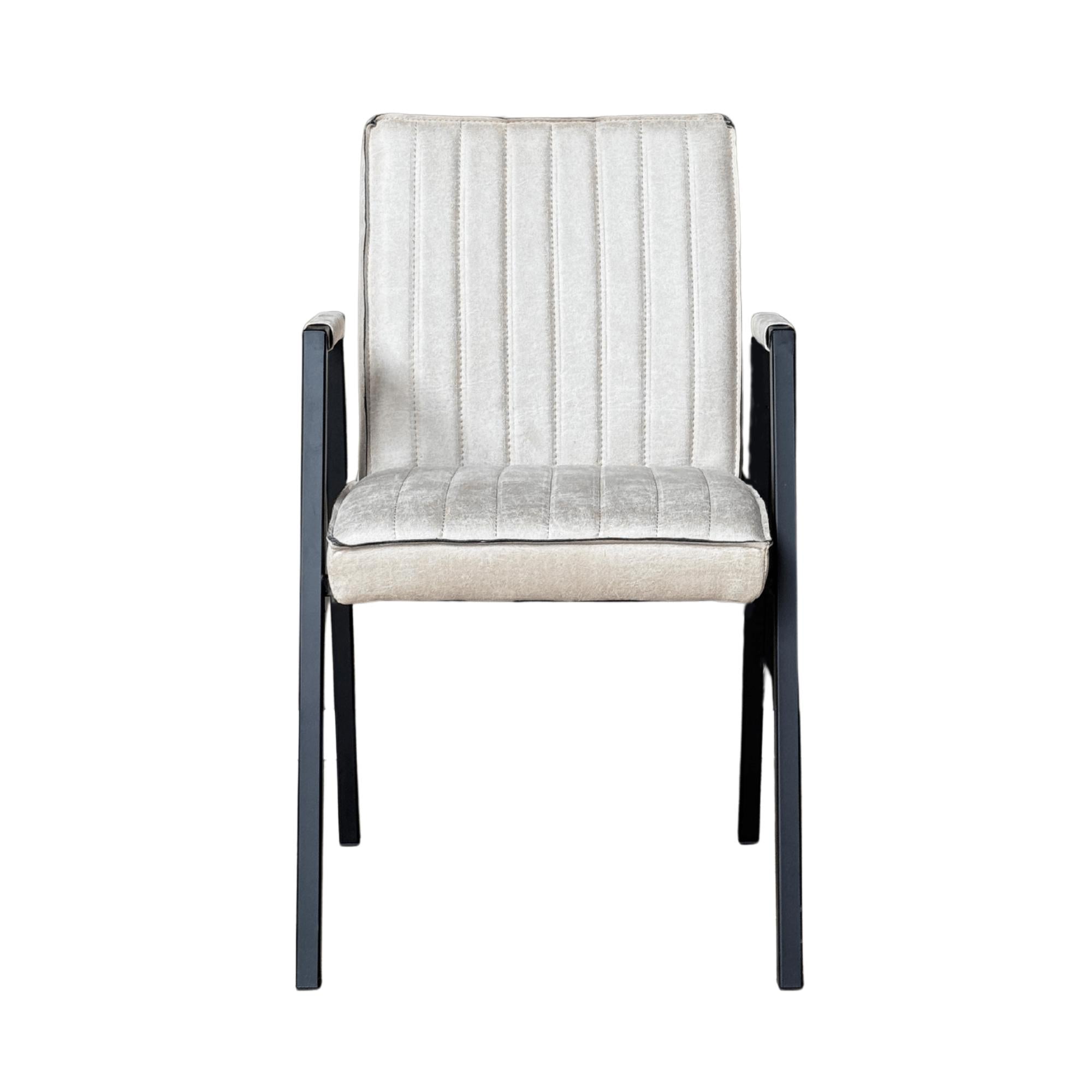 Eetkamerstoel Tivoli Bull | Beige | Met armleuning - Industrieelinhuis.nl