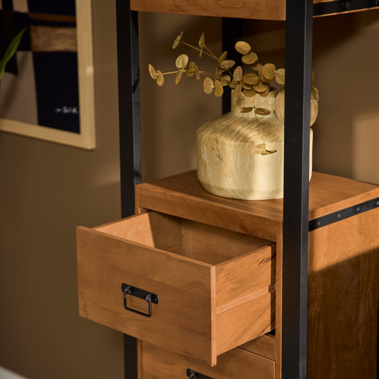 Industriële boekenkast mangohout Boaz | 3 lades - Industrieelinhuis.nl