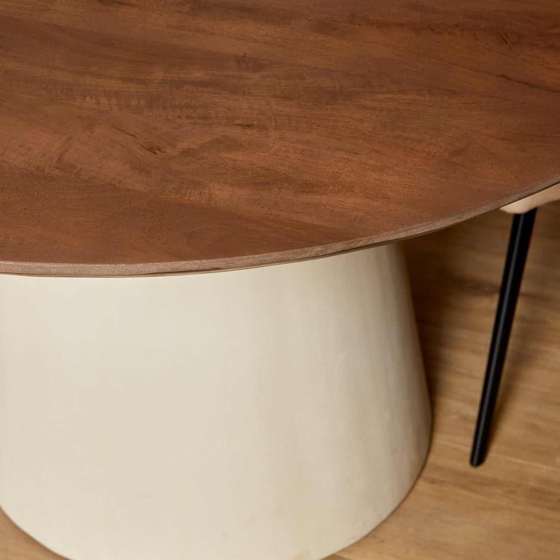 Eettafel Madison Walnut 150 cm - Industrieelinhuis.nl