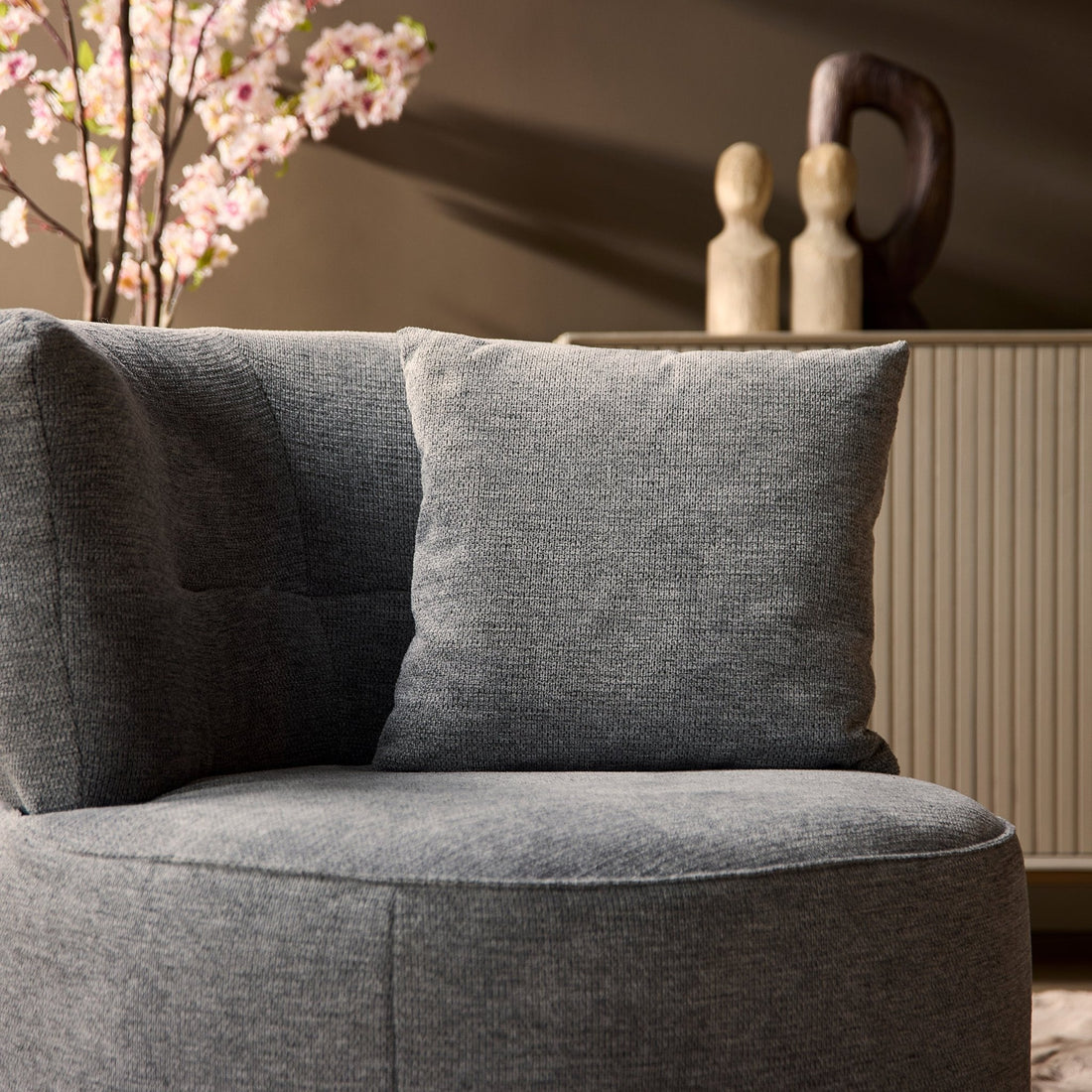 Ronde Fauteuil Fien Grijs - Industrieelinhuis.nl
