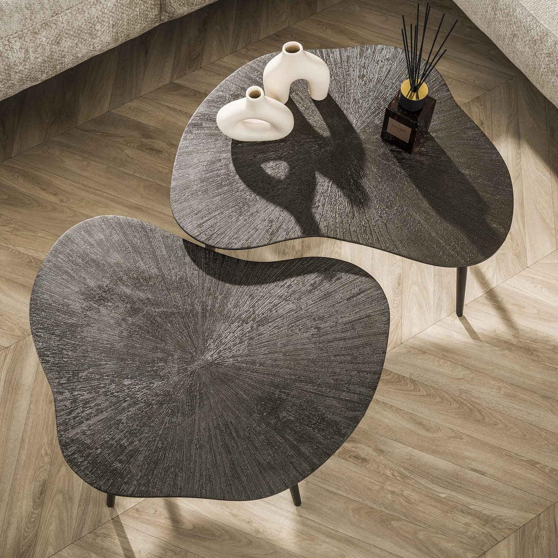 Salontafeset Charles Leaf