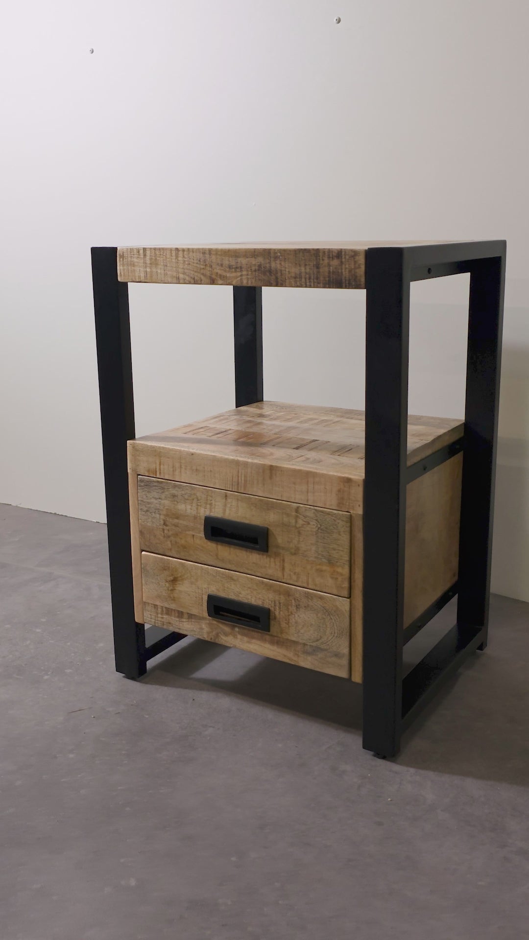 Nachtkastje Britt – de stijlvolle sfeermaker voor in jouw interieur