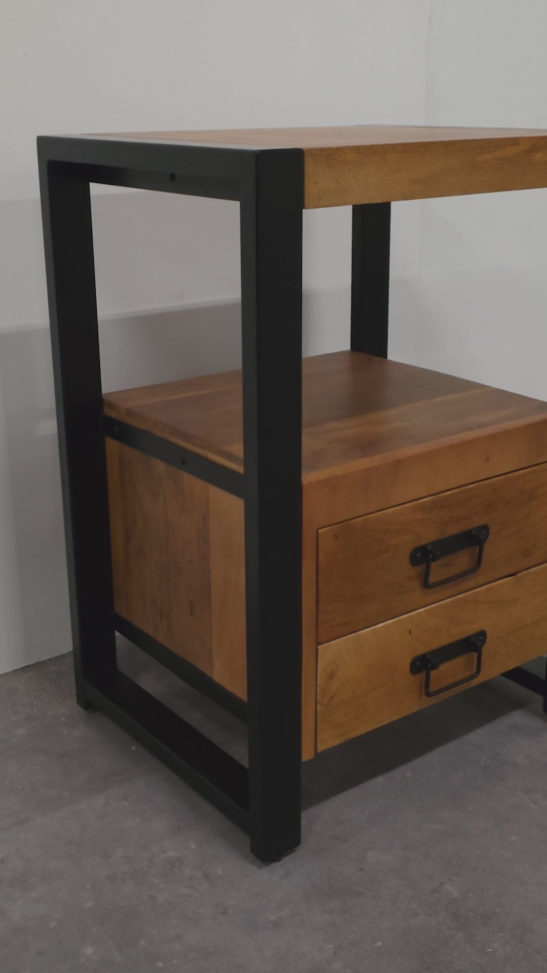 Mango Houten Nachtkastje Britt – 50x40x70cm | Warme Kleurtint Collectie