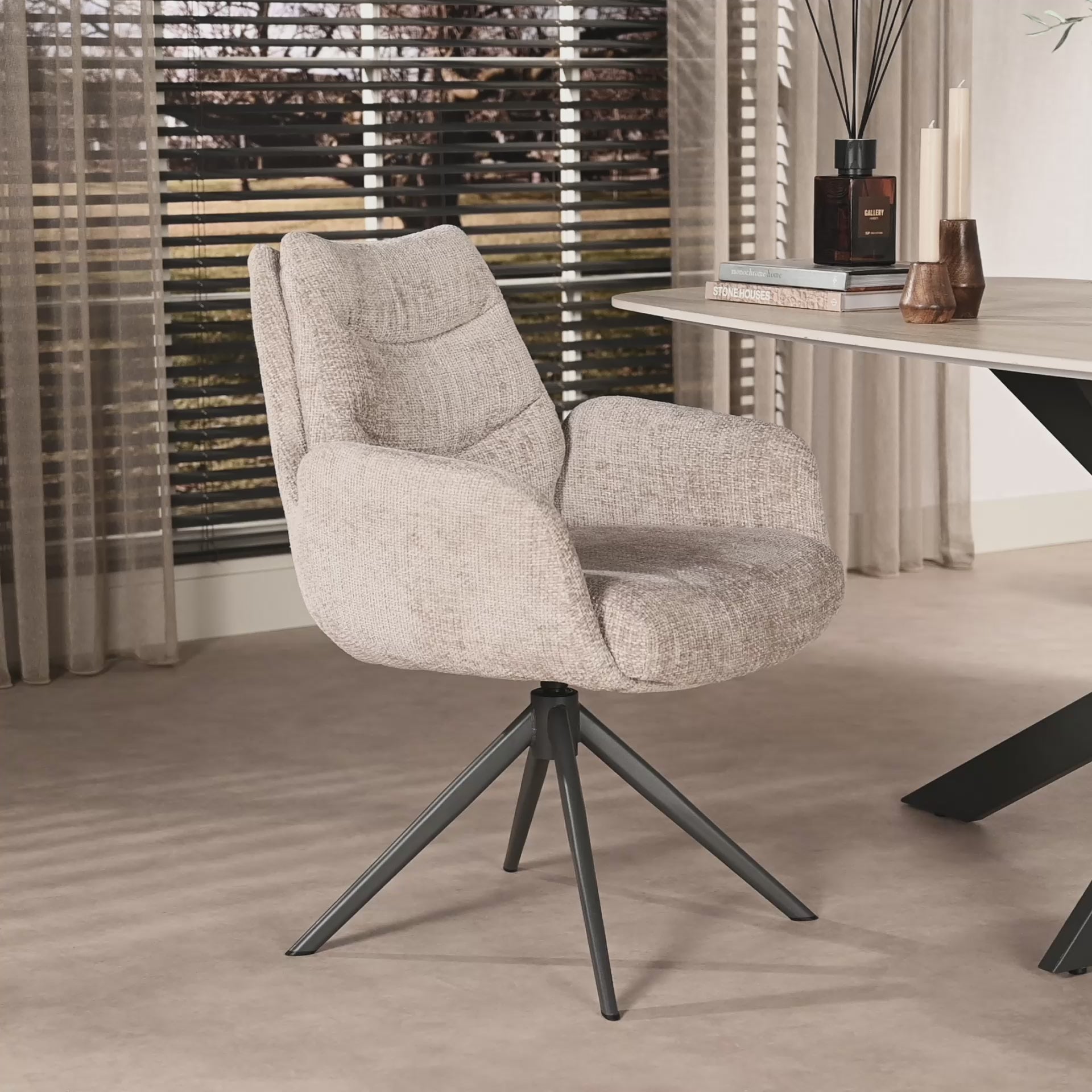 Armstuhl Harry Sandfarbe (Bestellung pro 2)