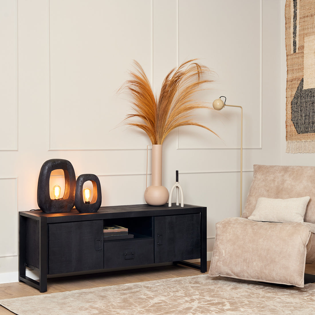 Tv meubel Boaz Black met deuren en een lade | 150 cm - Industrieelinhuis.nl