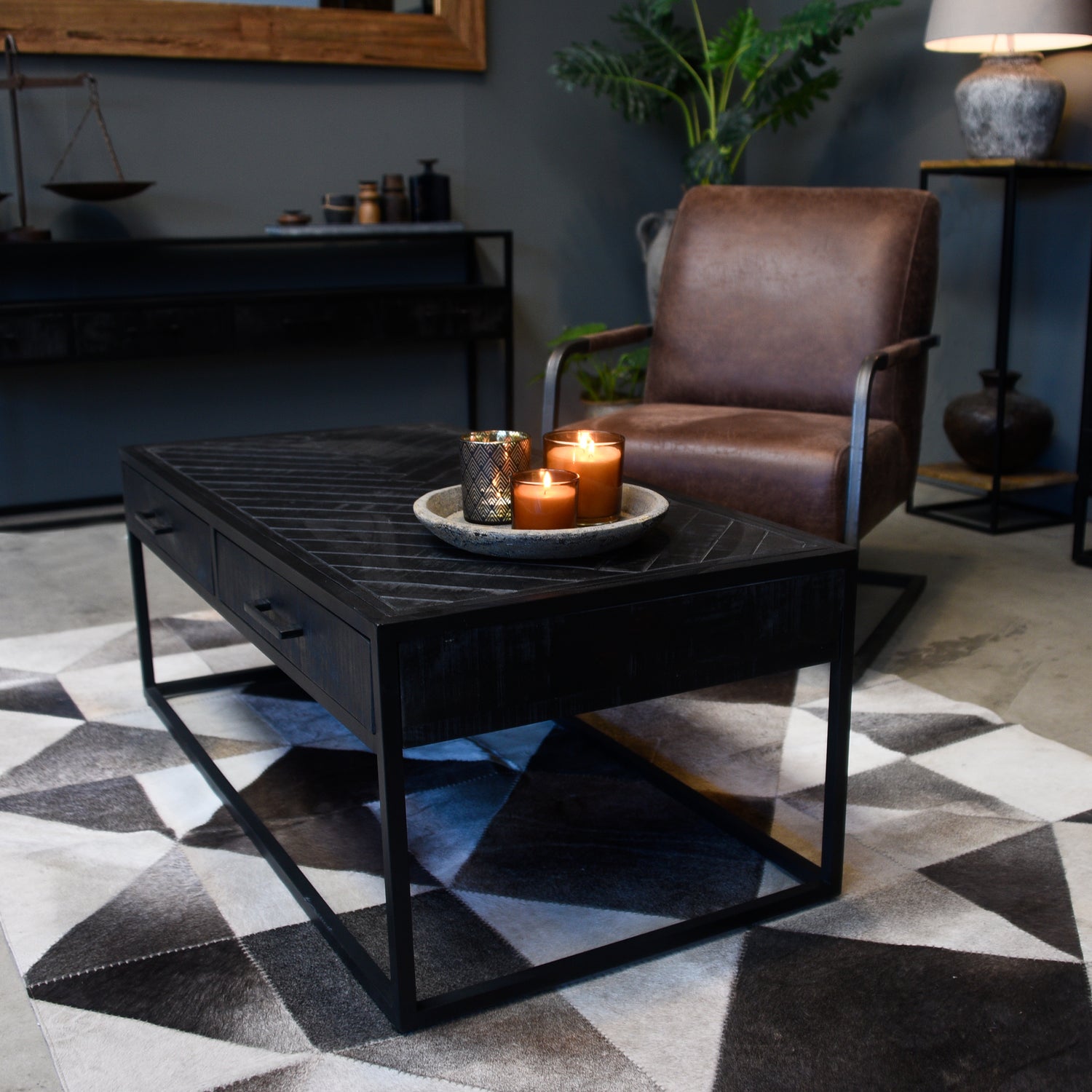 Salontafel Jax Visgraat Industrieel Design | Zwart Mangohout en Staal | 120x60x45cm