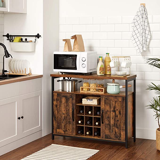 Houten wijnkast - sidetable met vakken voor wijnflessen