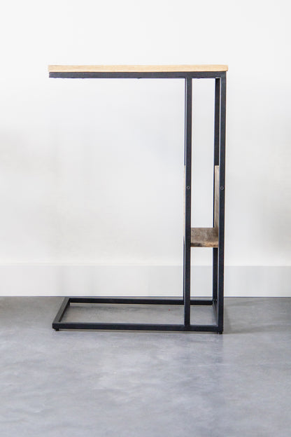 Bijzettafel Britt voor over de bank | Mangohout en Staal | 45x29x69cm