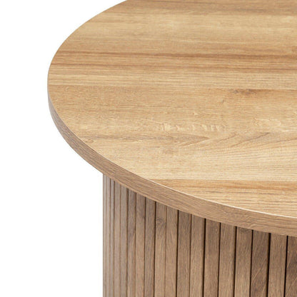 Bijzettafel van hout met een ronde vorm