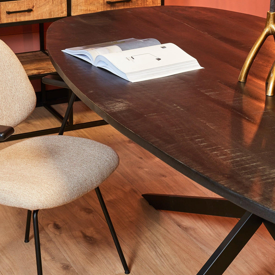 Eettafel Deens ovaal Zwart Elegance | Mangohout Staal | 240x110 cm